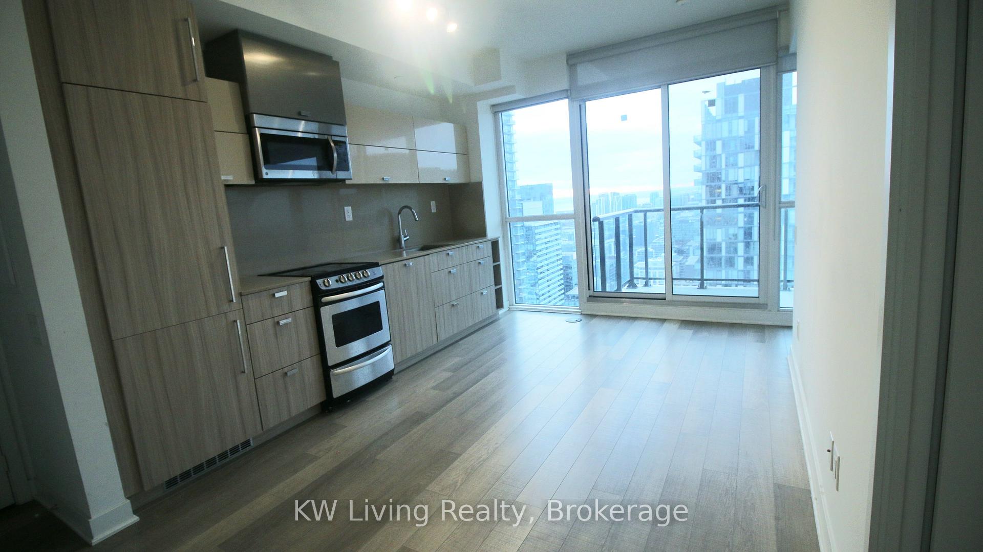 Front of Unit 3712, 290 Adelaide Street W