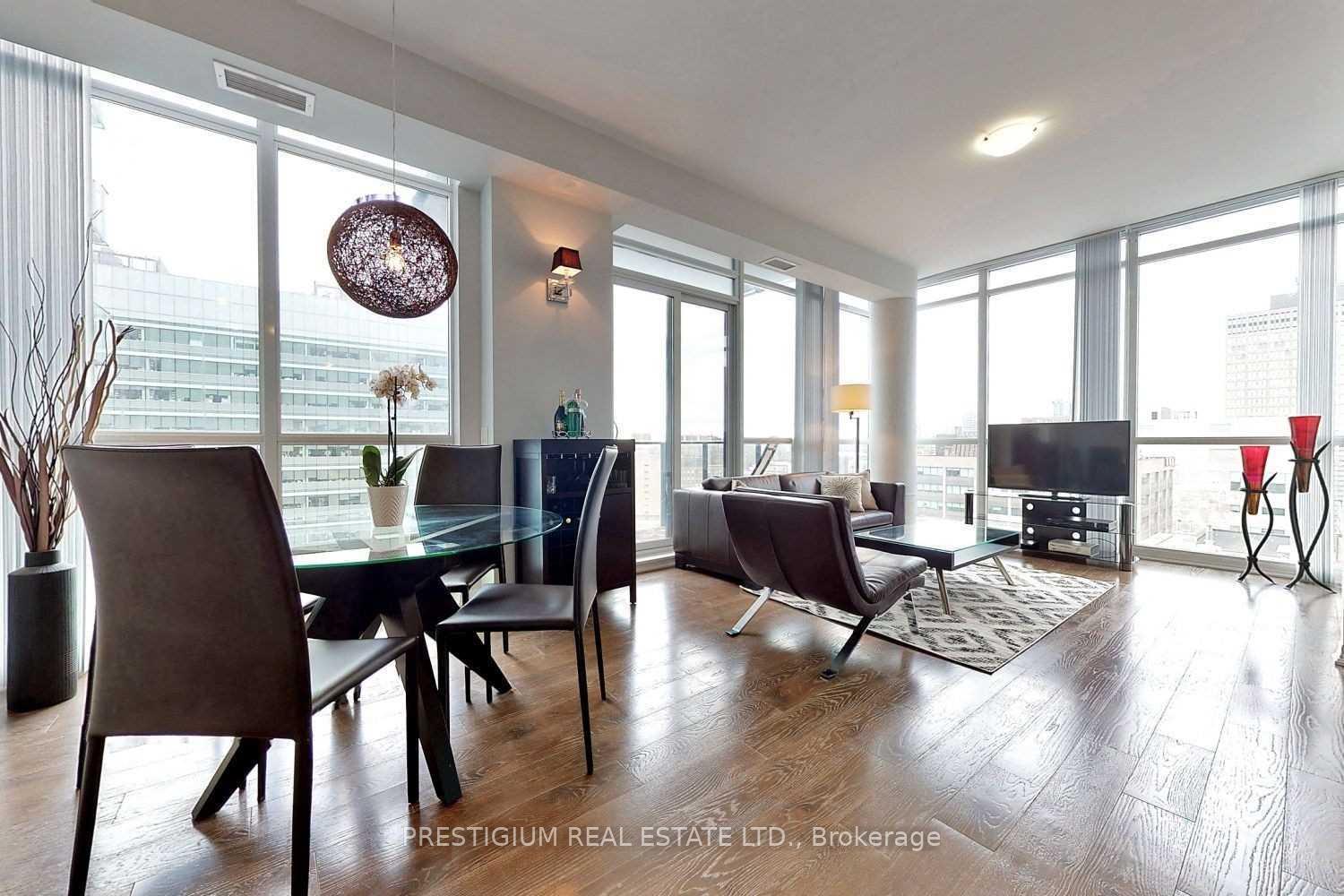 Photo 10 of Unit 1701, 770 Bay Street, Toronto, Bay Street Corridor — HOMEH