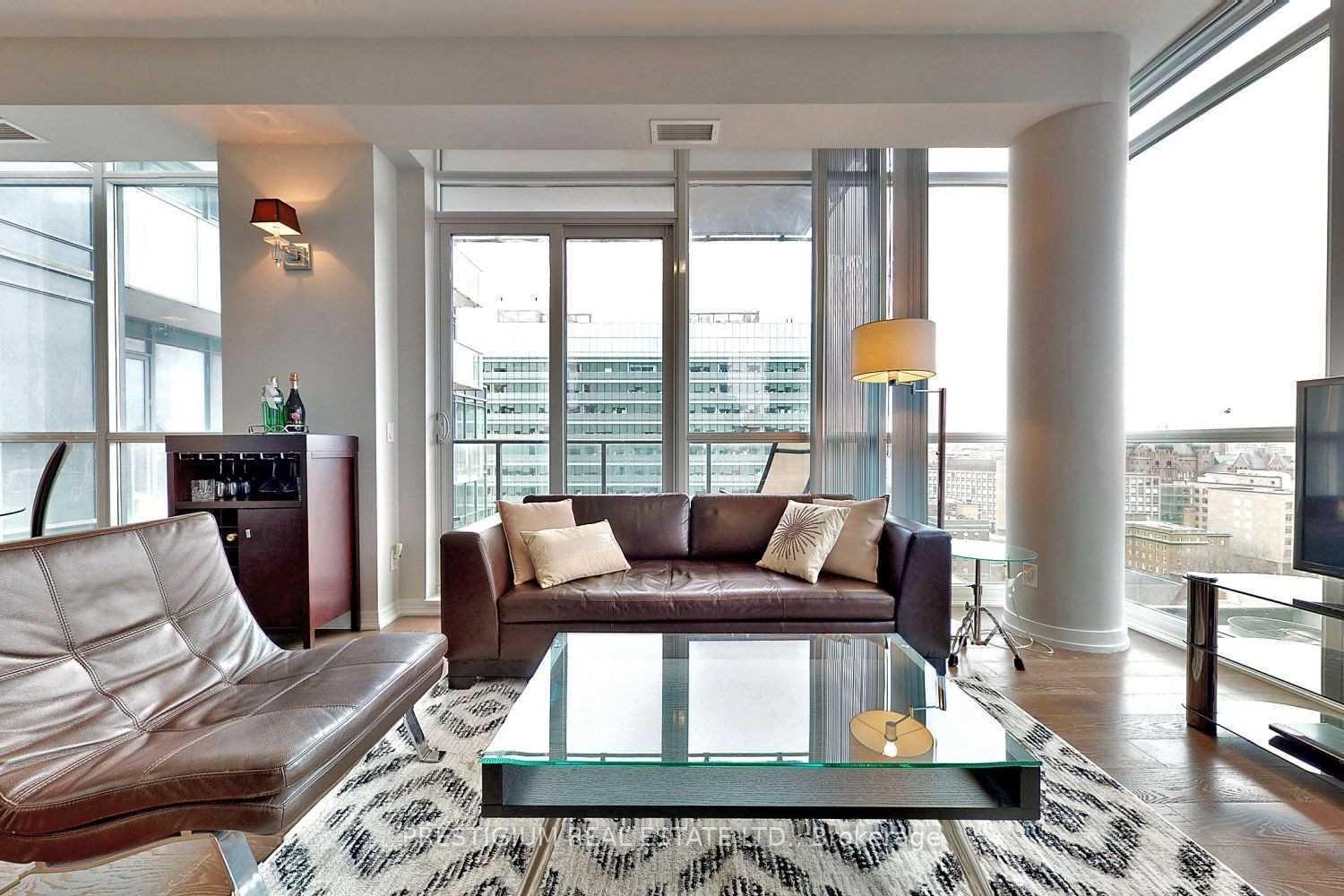Photo 11 of Unit 1701, 770 Bay Street, Toronto, Bay Street Corridor — HOMEH