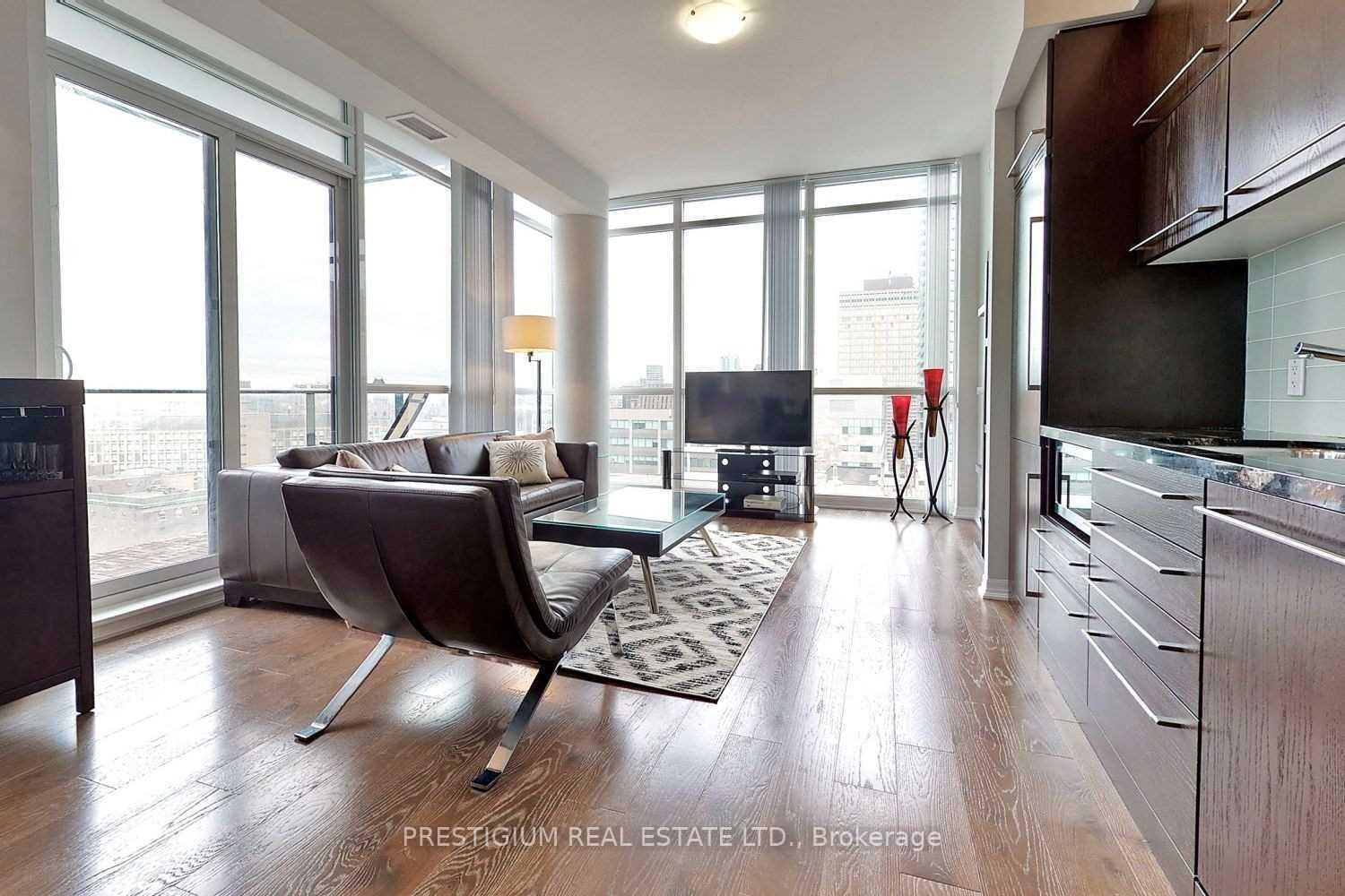 Photo 6 of Unit 1701, 770 Bay Street, Toronto, Bay Street Corridor — HOMEH
