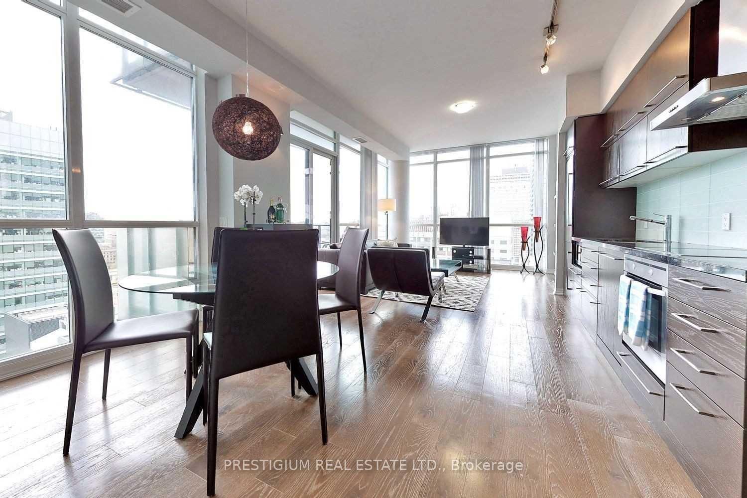 Photo 2 of Unit 1701, 770 Bay Street, Toronto, Bay Street Corridor — HOMEH