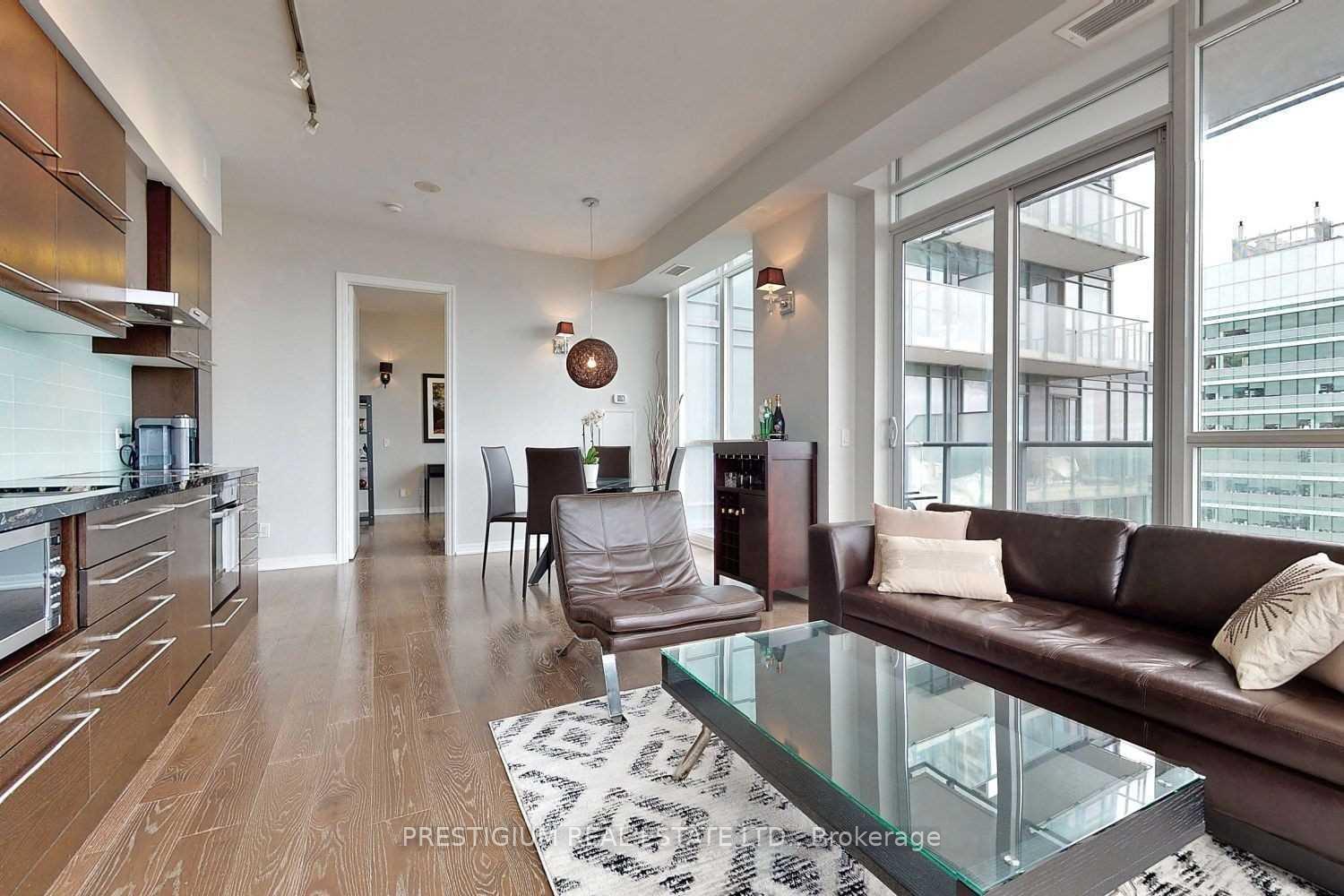 Photo 3 of Unit 1701, 770 Bay Street, Toronto, Bay Street Corridor — HOMEH