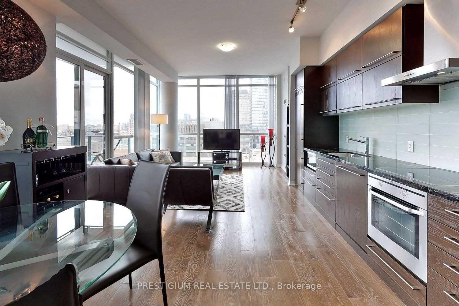 Photo 12 of Unit 1701, 770 Bay Street, Toronto, Bay Street Corridor — HOMEH