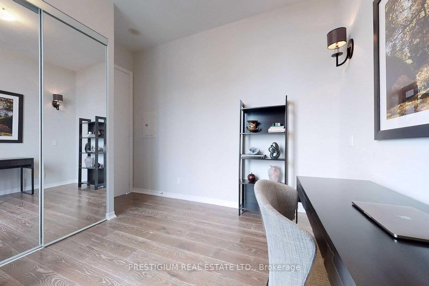 Photo 8 of Unit 1701, 770 Bay Street, Toronto, Bay Street Corridor — HOMEH