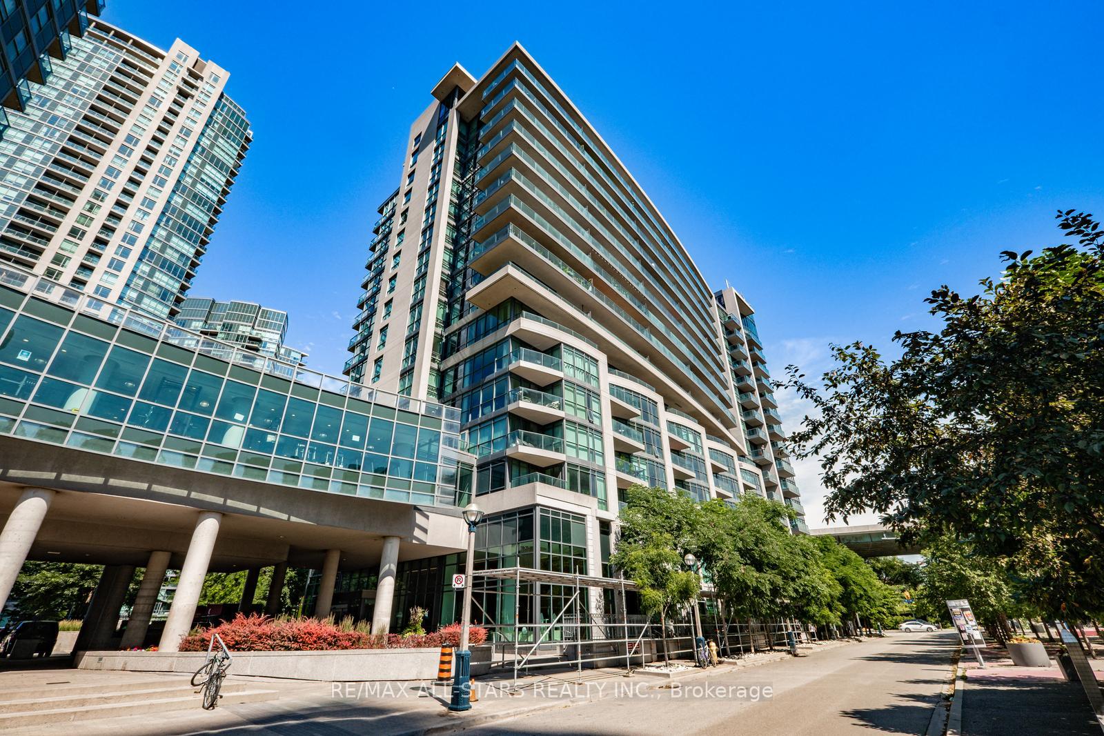 Front of Unit 471, 209 Fort York Boulevard