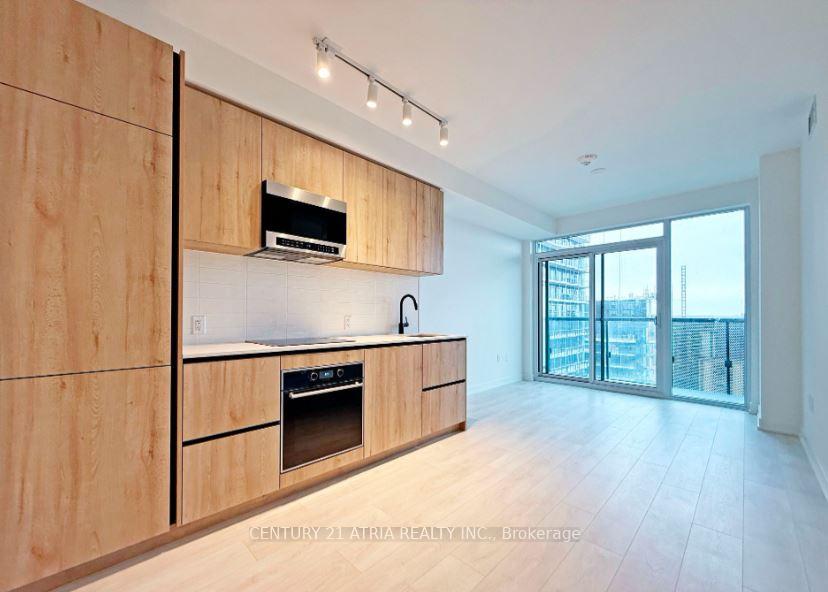 Photo 3 of Unit 1508, 117 Broadway Avenue, Toronto, Mount Pleasant West — HOMEH