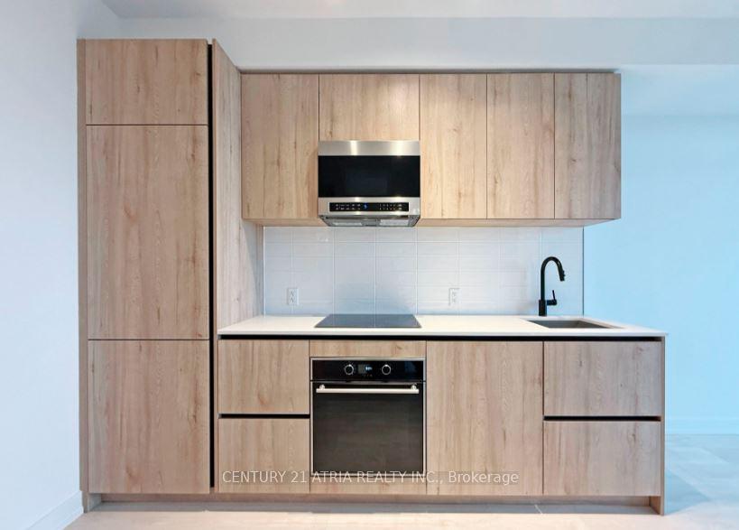 Photo 4 of Unit 1508, 117 Broadway Avenue, Toronto, Mount Pleasant West — HOMEH