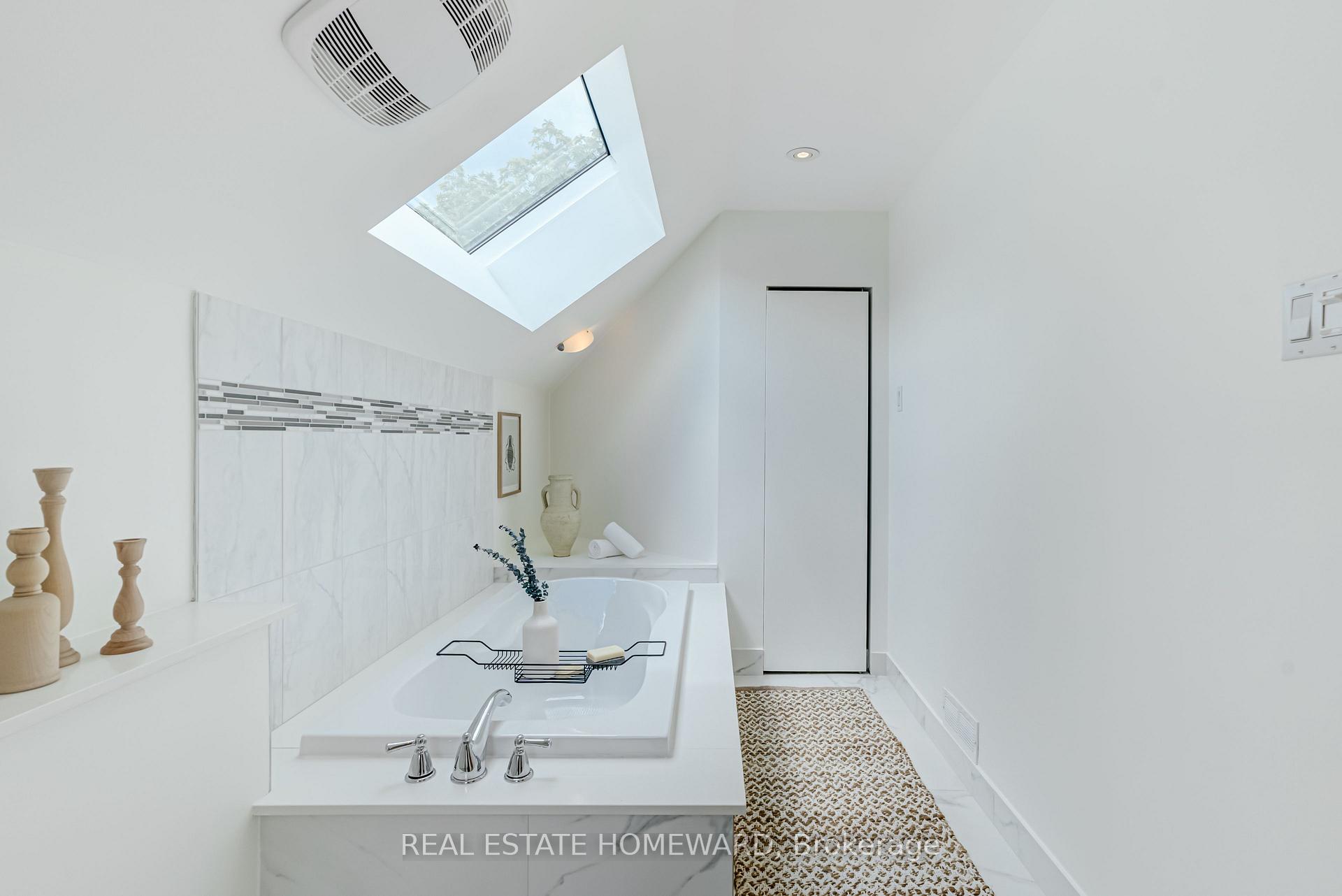 Photo 22 of 334 Keewatin Avenue, Toronto, Mount Pleasant East — HOMEH