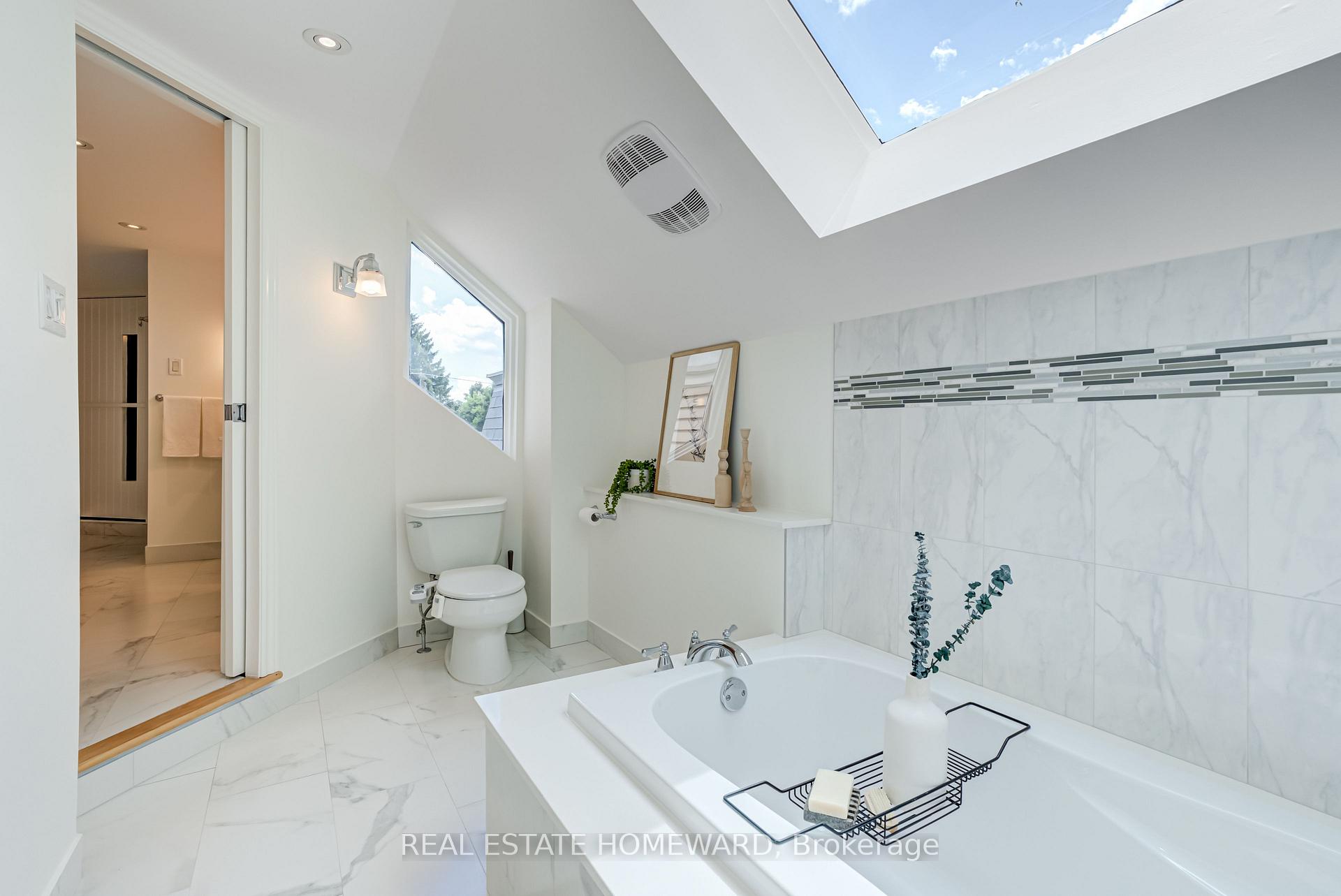 Photo 17 of 334 Keewatin Avenue, Toronto, Mount Pleasant East — HOMEH