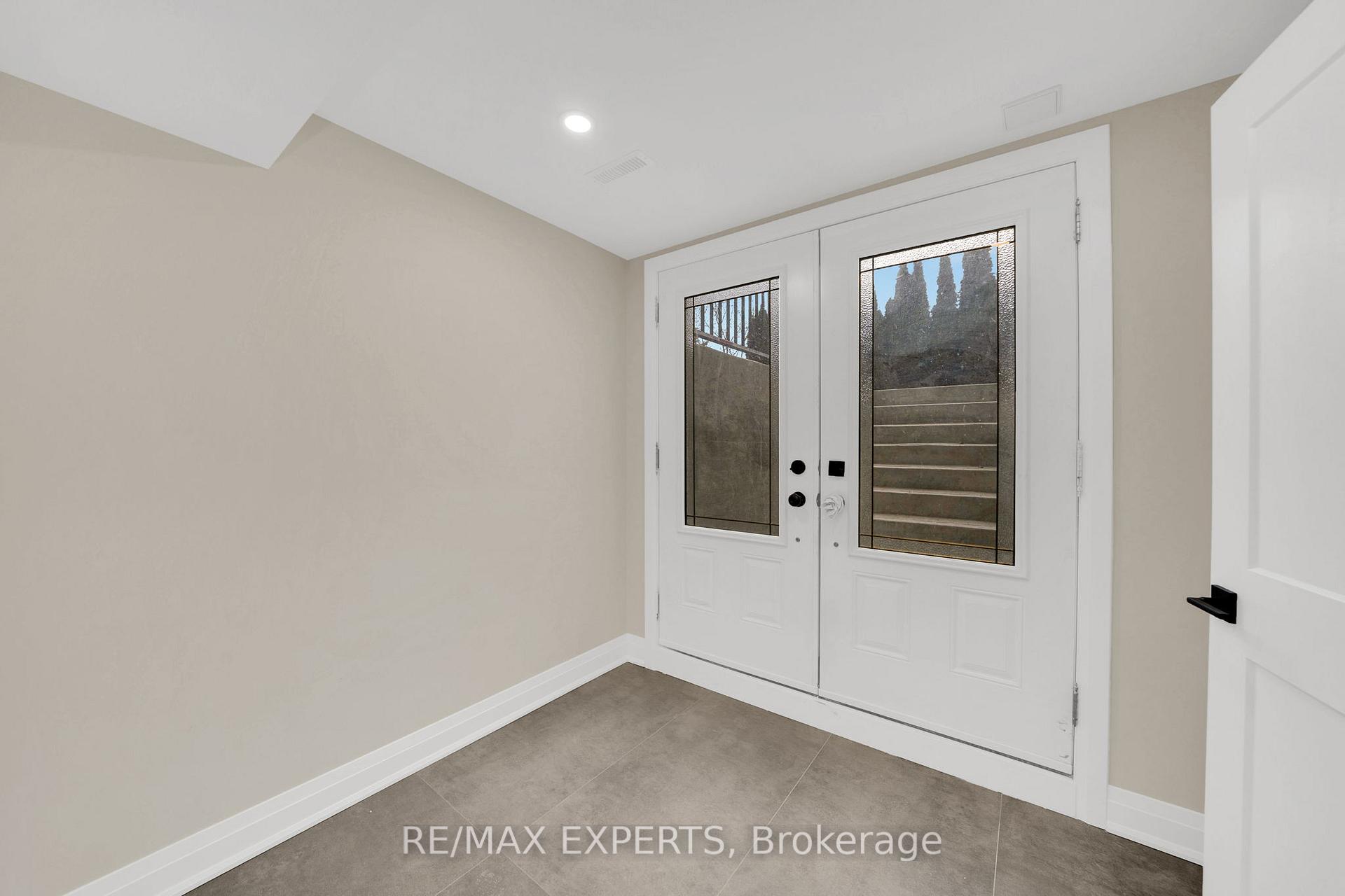 Photo 5 of Unit #BSMT, 15 Greystone Gate, Vaughan, Rural Vaughan — HOMEH
