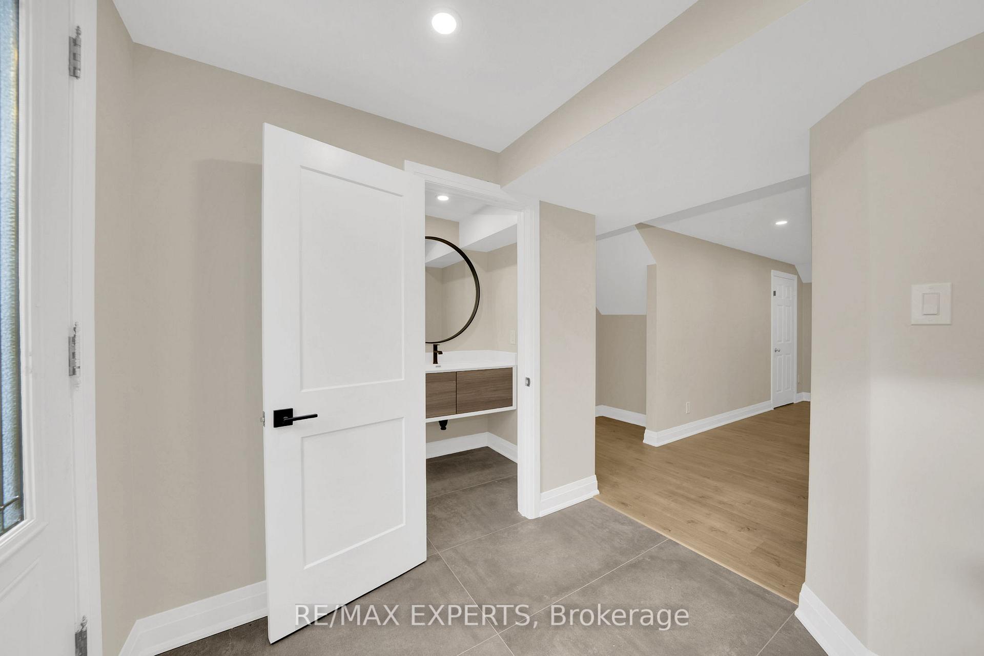 Photo 13 of Unit #BSMT, 15 Greystone Gate, Vaughan, Rural Vaughan — HOMEH