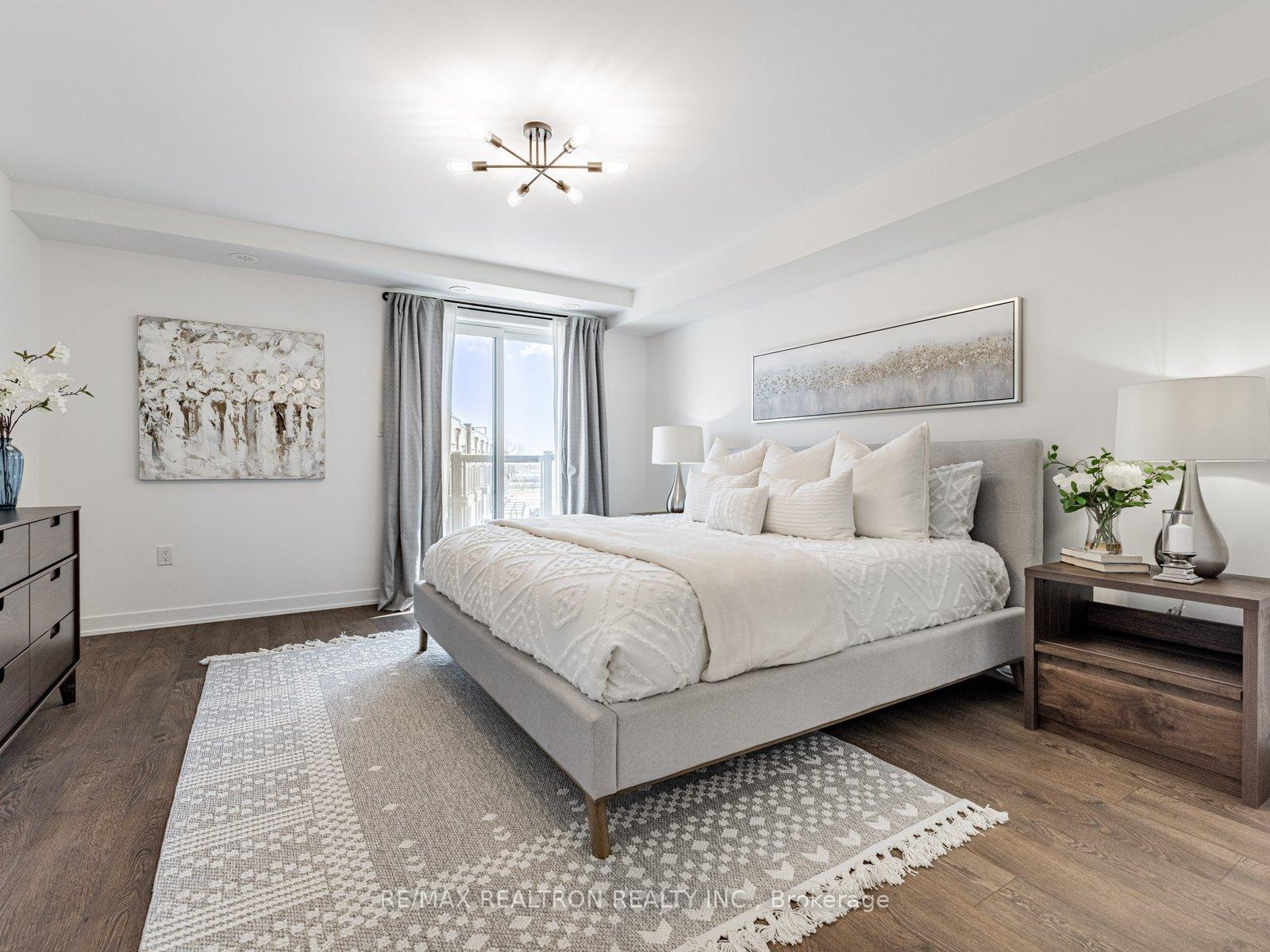 Photo 24 of 109 Green Gardens Boulevard, Toronto, Englemount-Lawrence — HOMEH