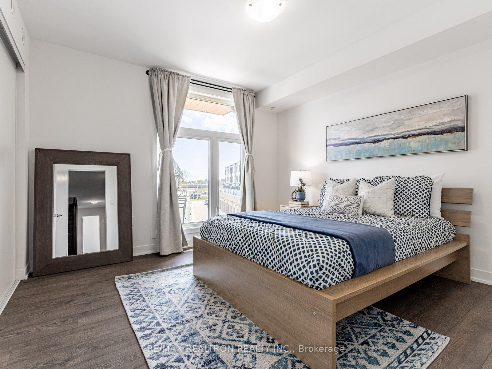 Photo 17 of 109 Green Gardens Boulevard, Toronto, Englemount-Lawrence — HOMEH