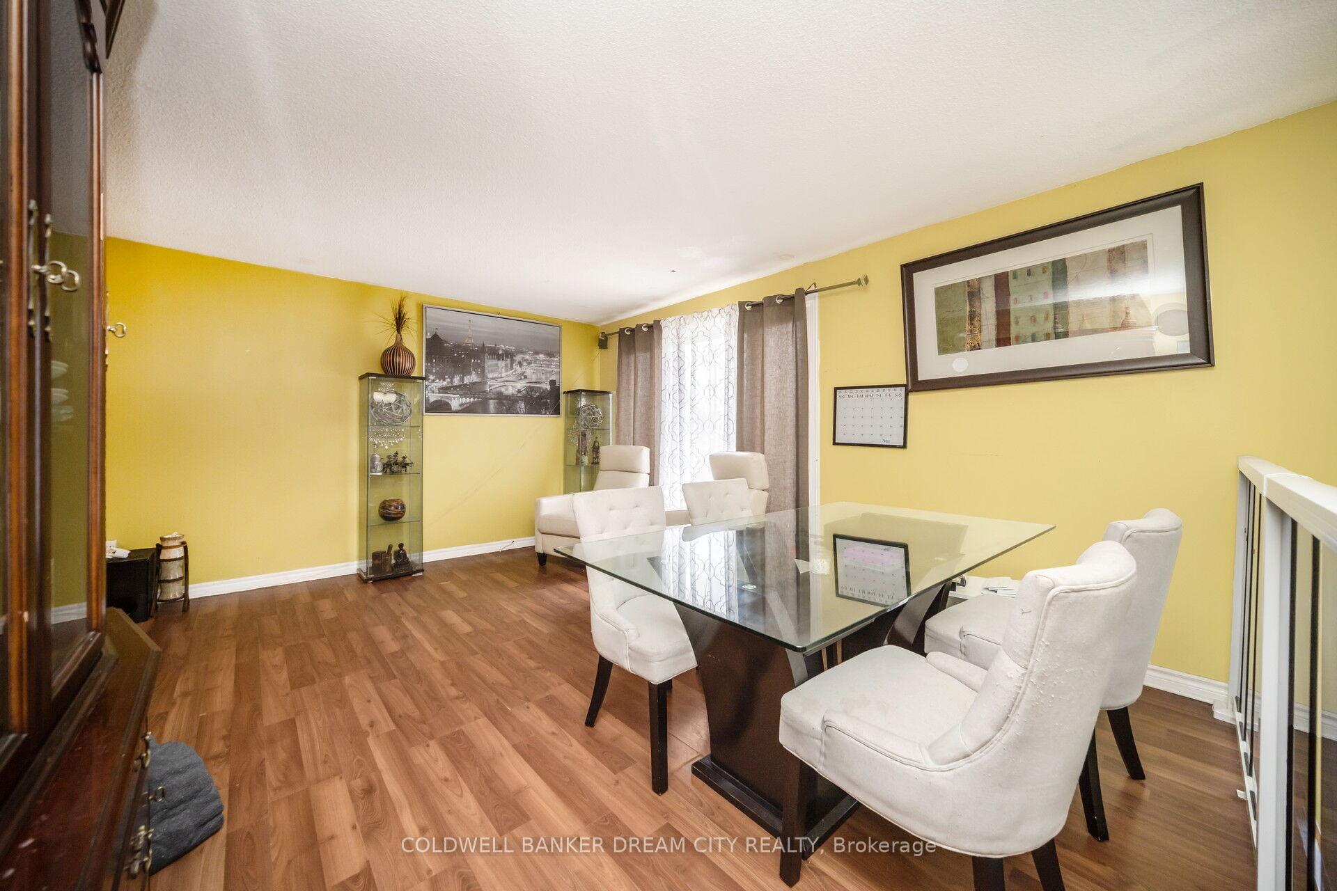 Photo 4 of B - 17 Hillcrest Avenue, Brampton, Queen Street Corridor — HOMEH