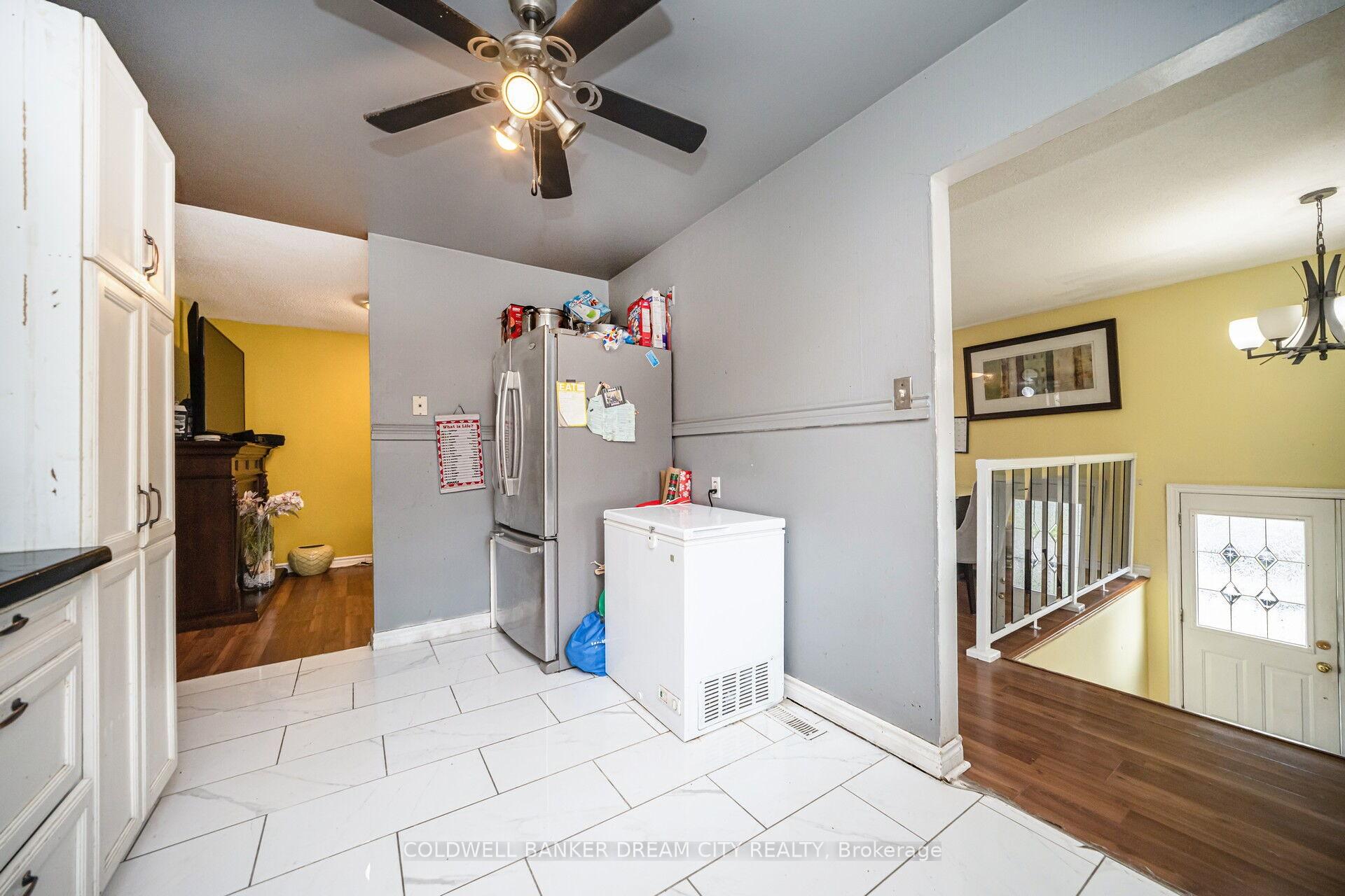 Photo 13 of B - 17 Hillcrest Avenue, Brampton, Queen Street Corridor — HOMEH