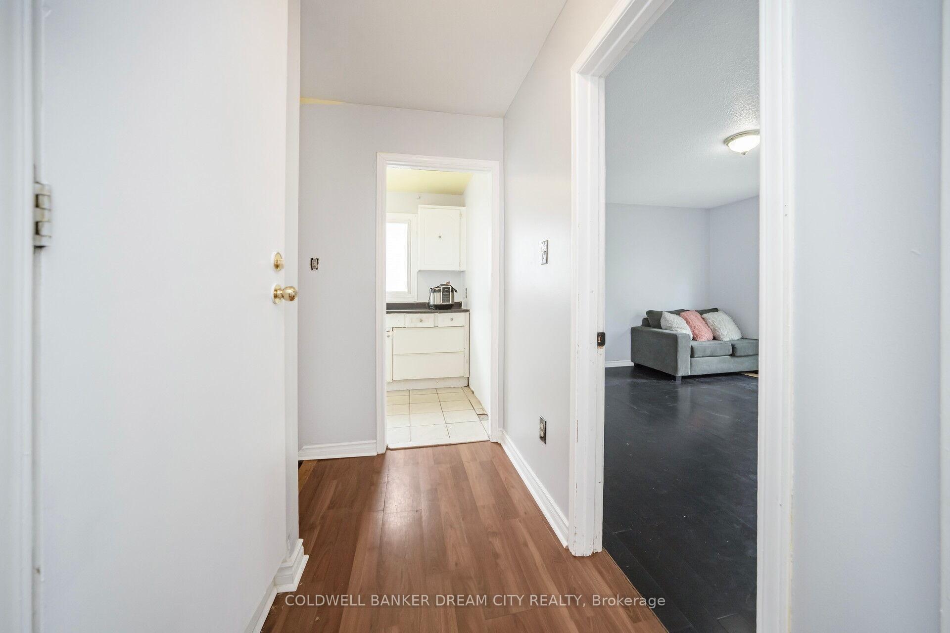 Photo 25 of B - 17 Hillcrest Avenue, Brampton, Queen Street Corridor — HOMEH