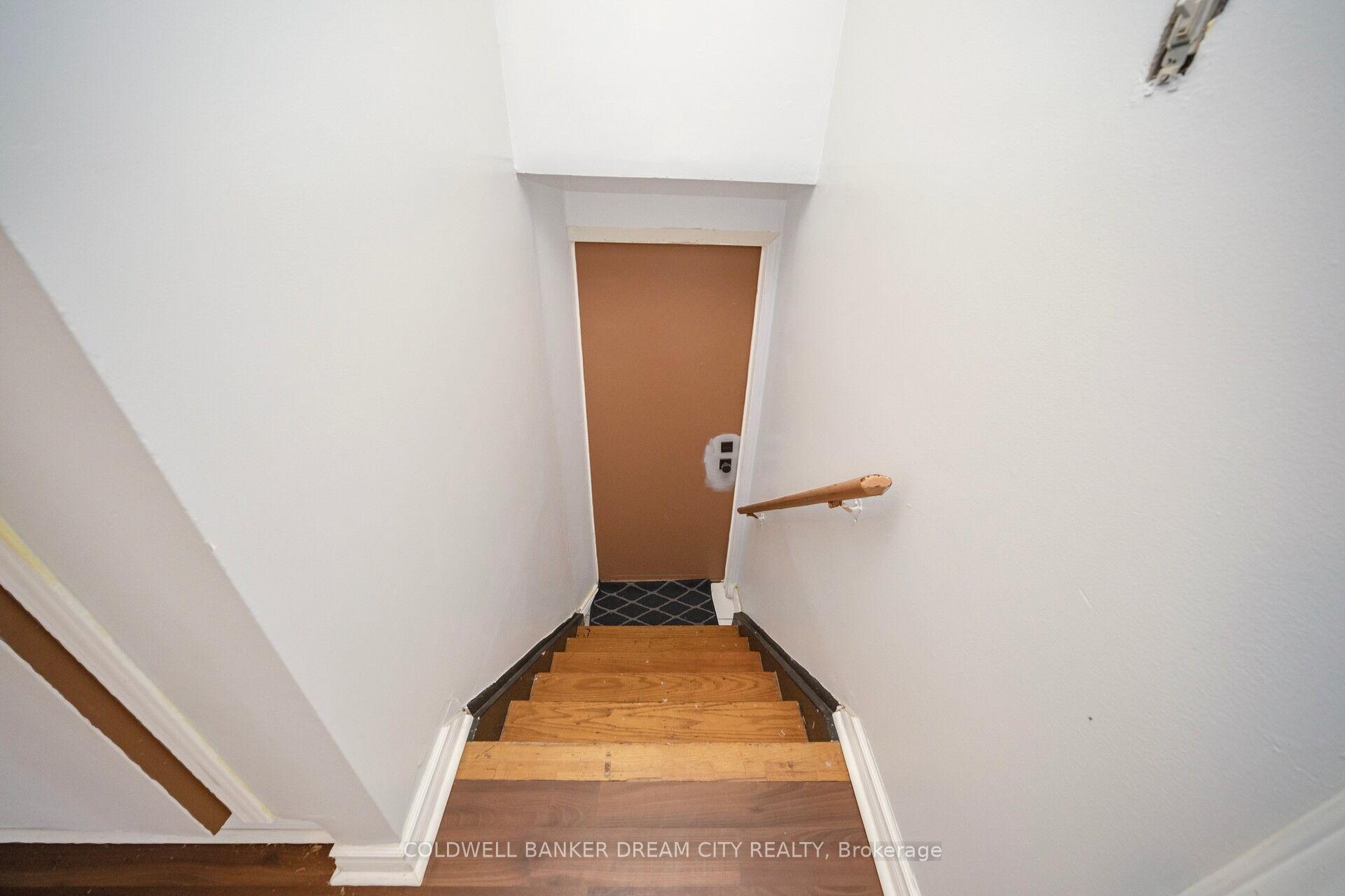 Photo 33 of B - 17 Hillcrest Avenue, Brampton, Queen Street Corridor — HOMEH