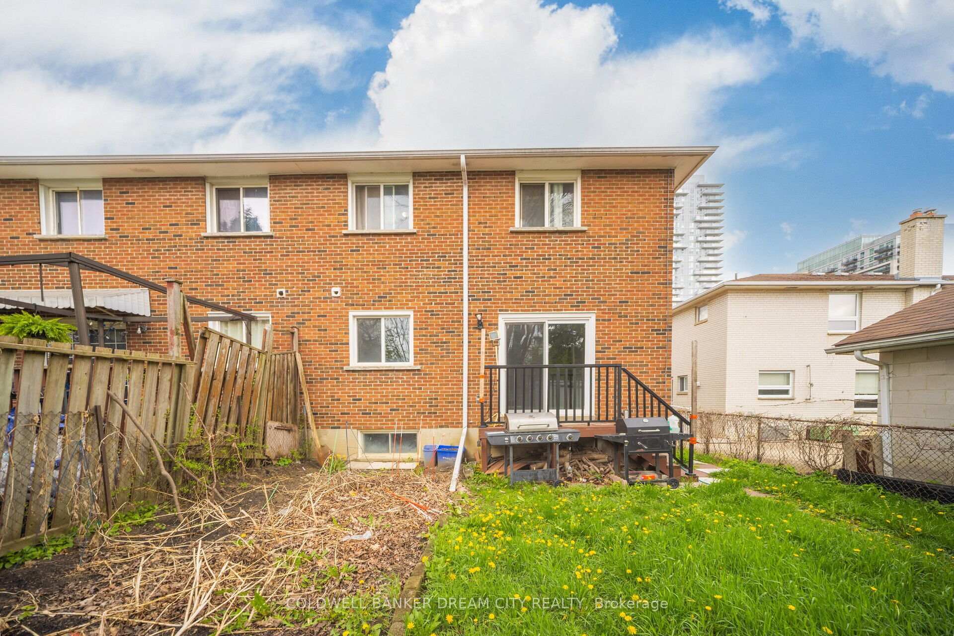 Photo 50 of B - 17 Hillcrest Avenue, Brampton, Queen Street Corridor — HOMEH
