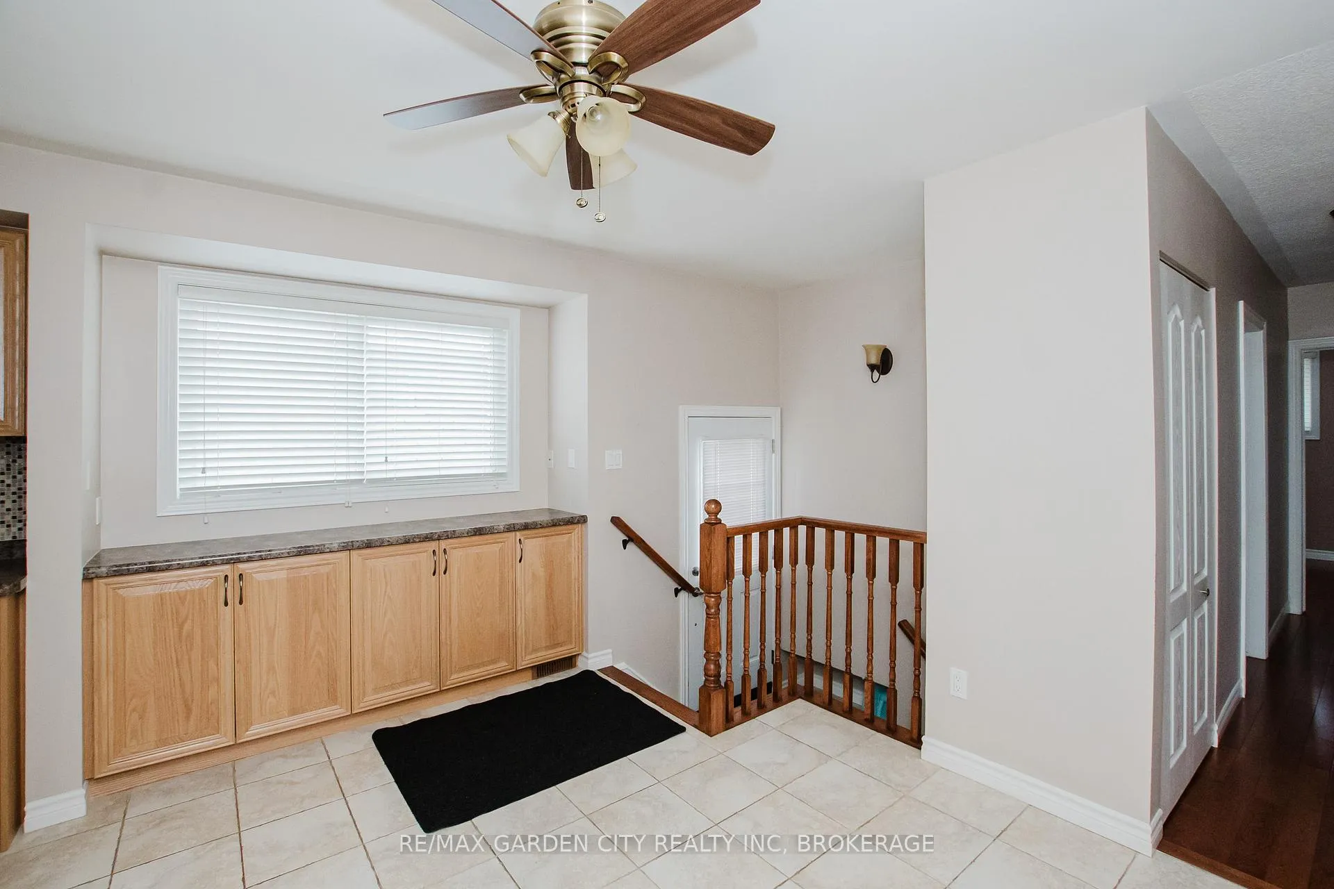 Photo 35 of 62 Loyalist Drive, Hamilton, Corman — HOMEH