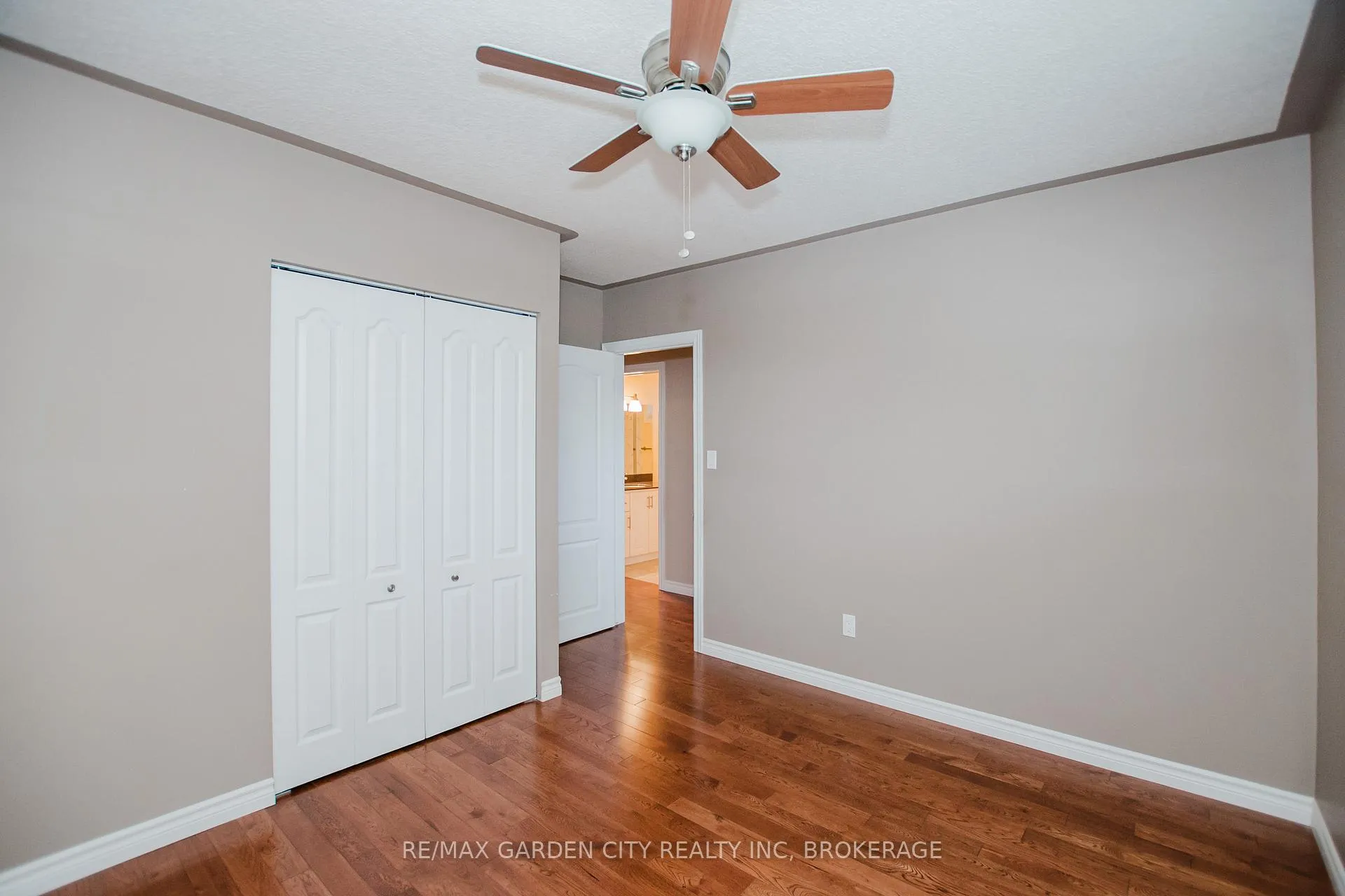 Photo 65 of 62 Loyalist Drive, Hamilton, Corman — HOMEH