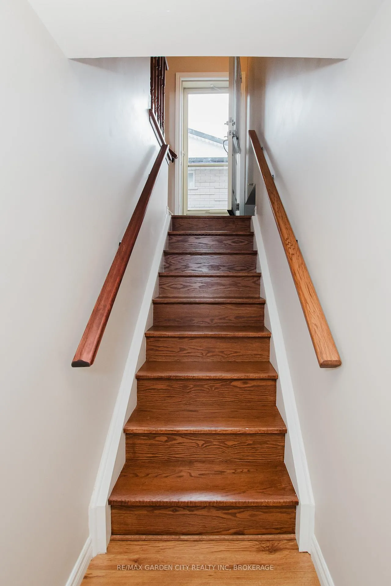 Photo 97 of 62 Loyalist Drive, Hamilton, Corman — HOMEH