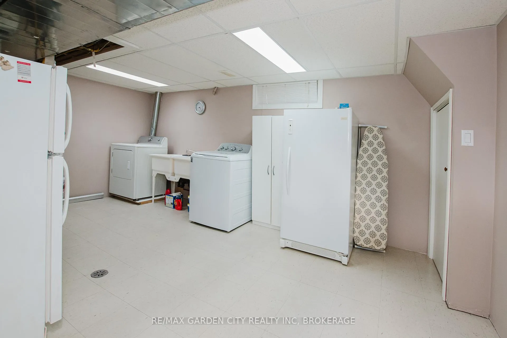 Photo 123 of 62 Loyalist Drive, Hamilton, Corman — HOMEH