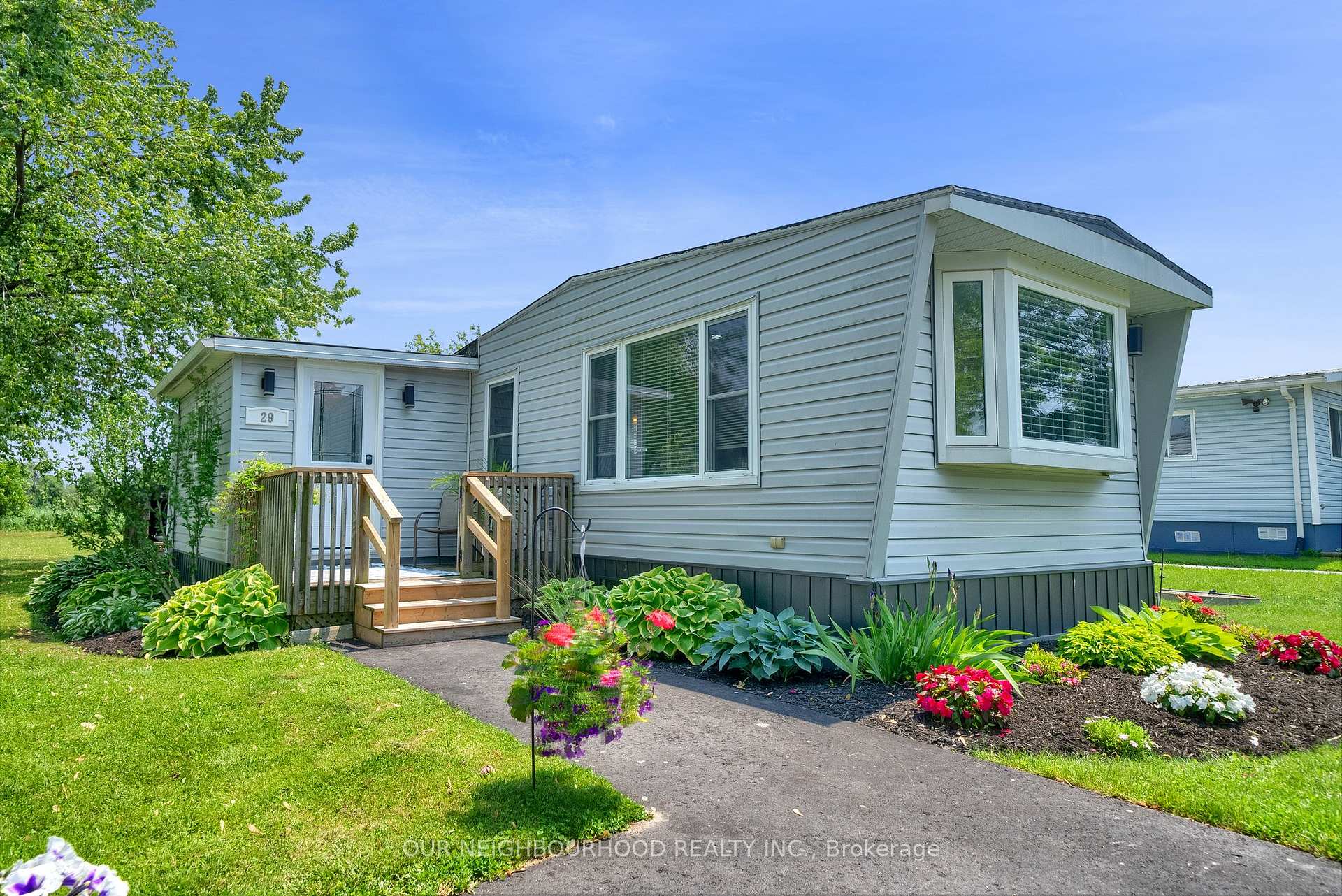 Front of 29 Hillview Drive