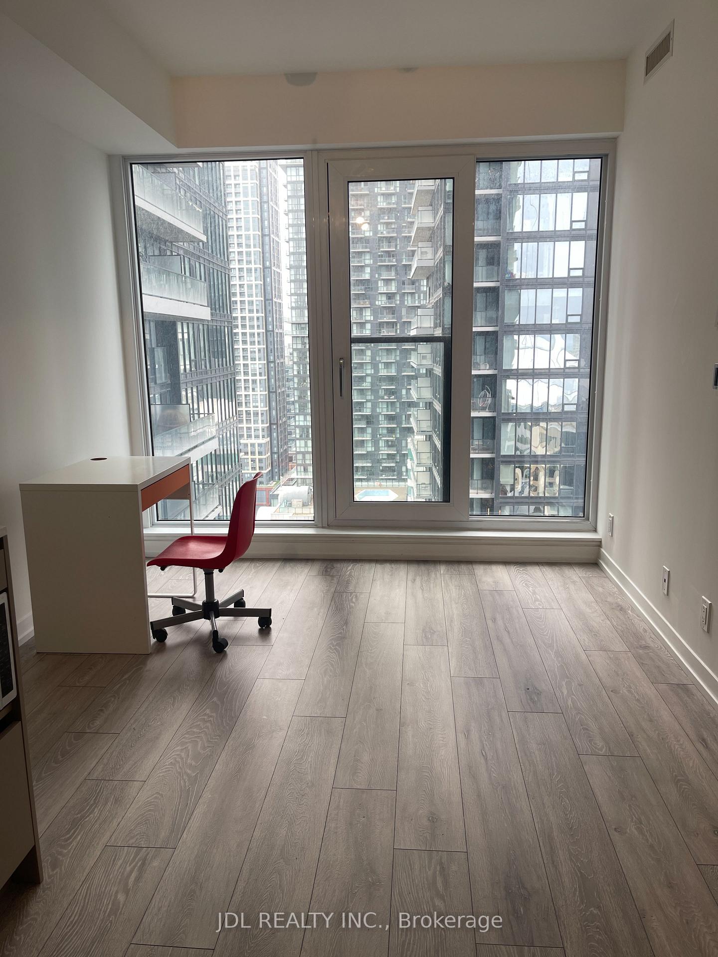 Photo 3 of Unit 3008, 55 Mercer Street, Toronto, Waterfront Communities — HOMEH
