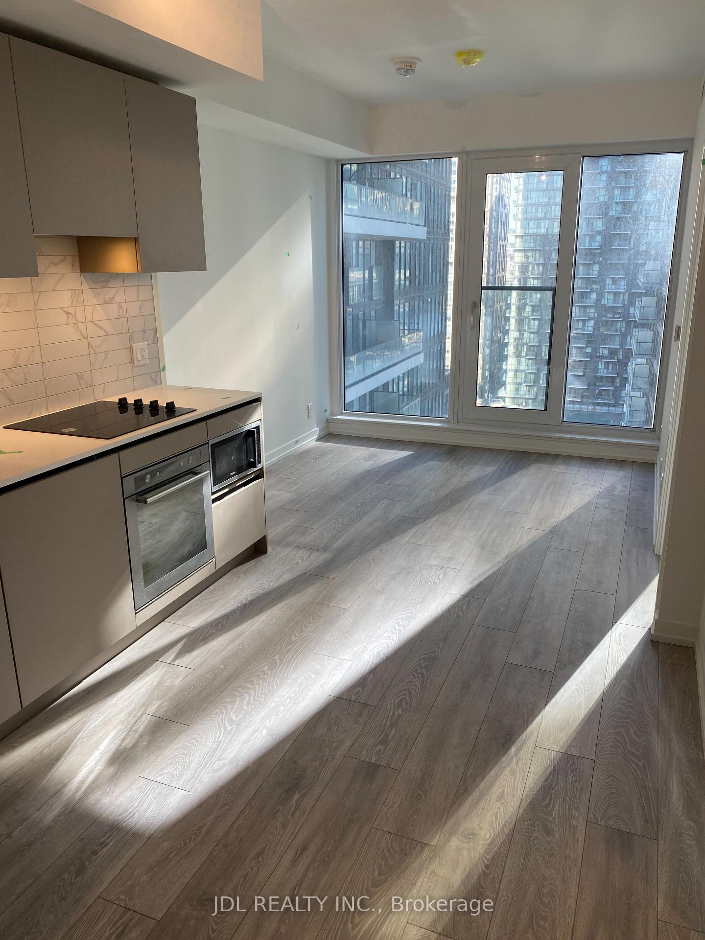 Photo 7 of Unit 3008, 55 Mercer Street, Toronto, Waterfront Communities — HOMEH