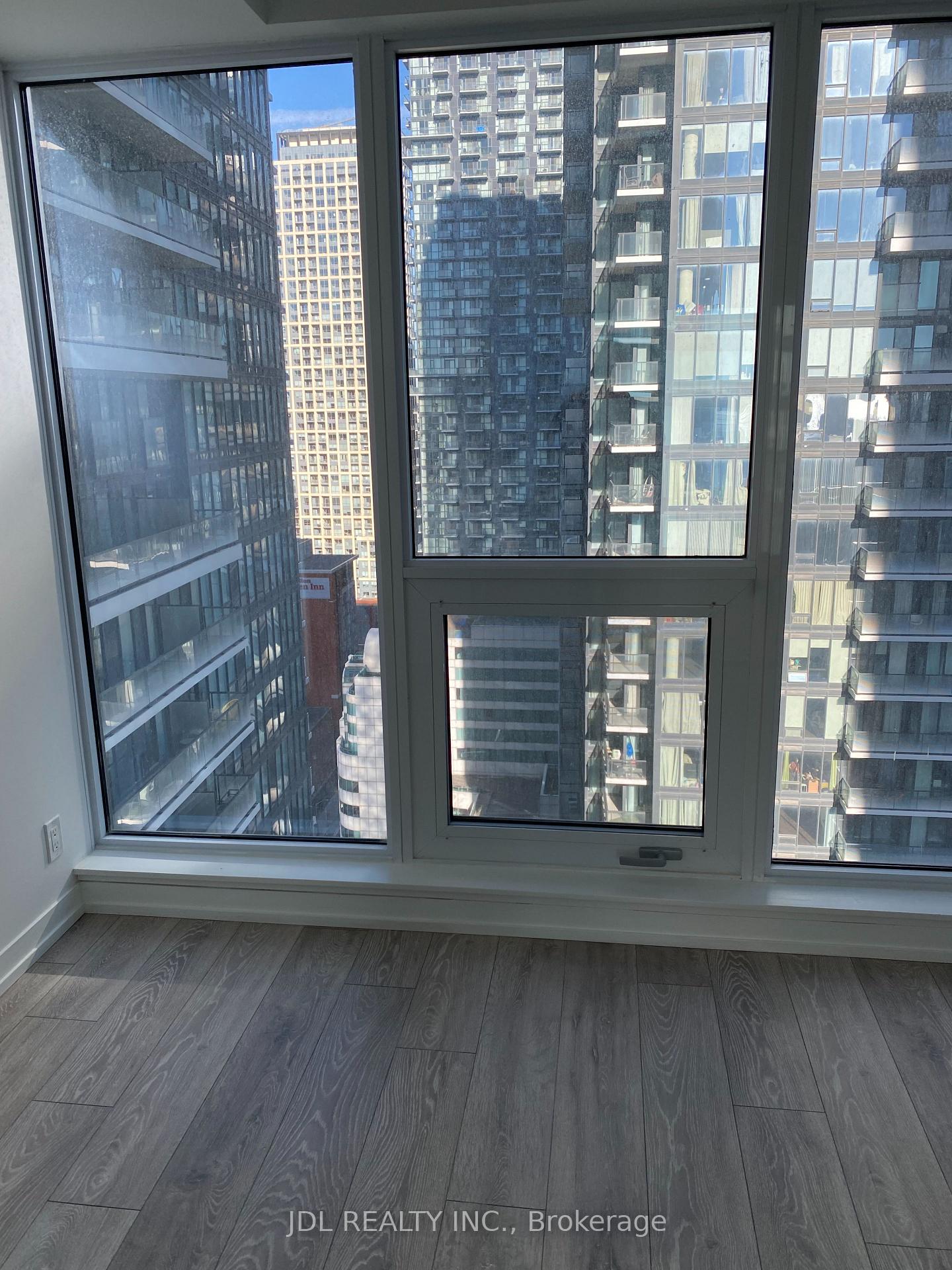 Photo 9 of Unit 3008, 55 Mercer Street, Toronto, Waterfront Communities — HOMEH