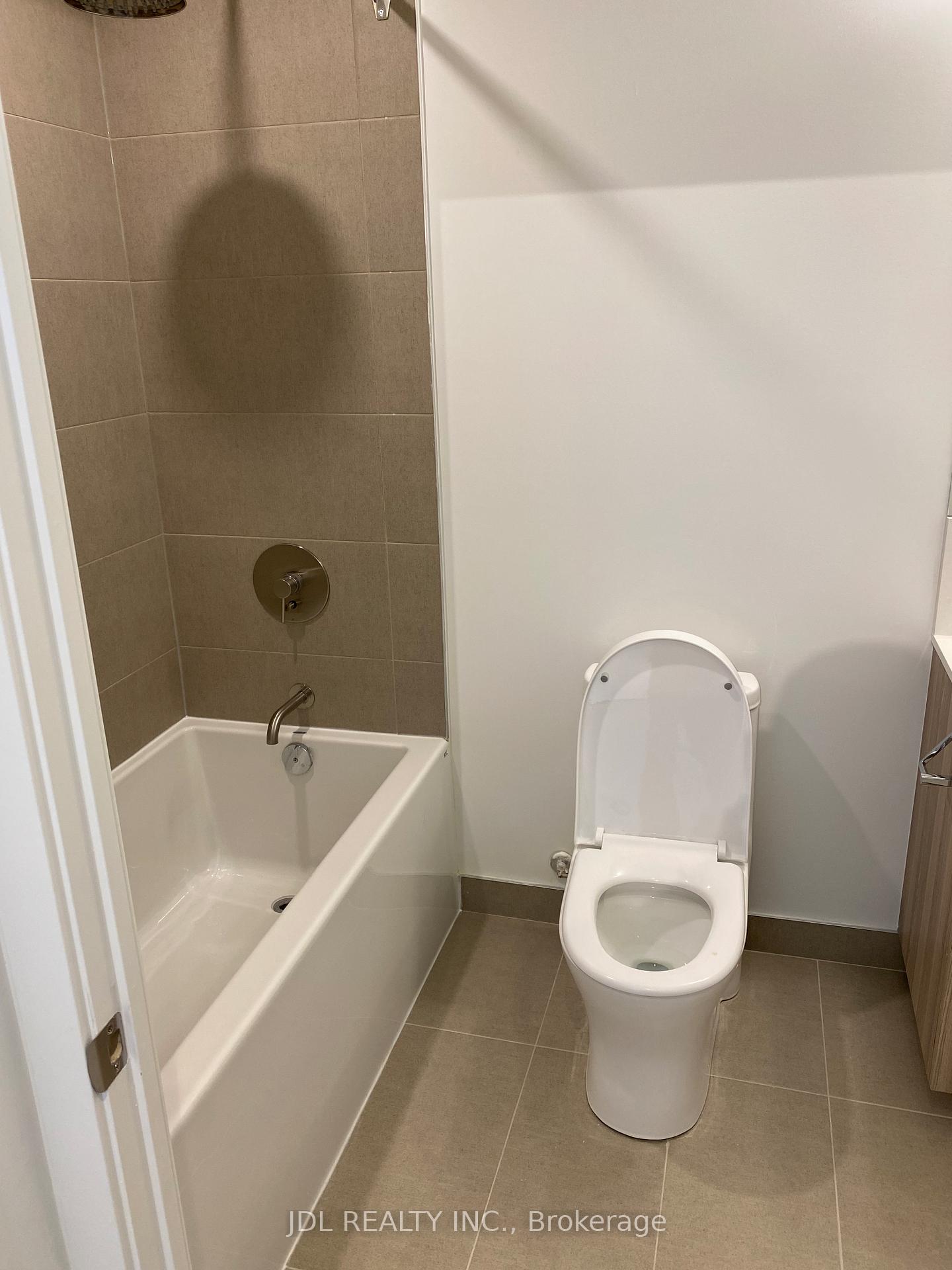 Photo 13 of Unit 3008, 55 Mercer Street, Toronto, Waterfront Communities — HOMEH