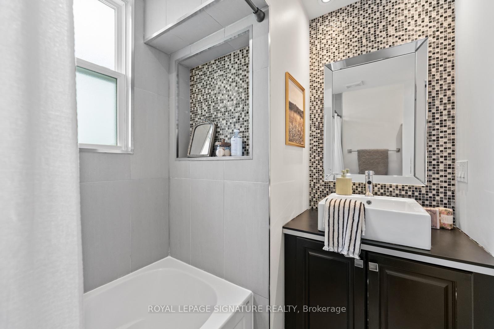 Photo 24 of 44 Seymour Avenue, Toronto, Blake-Jones — HOMEH