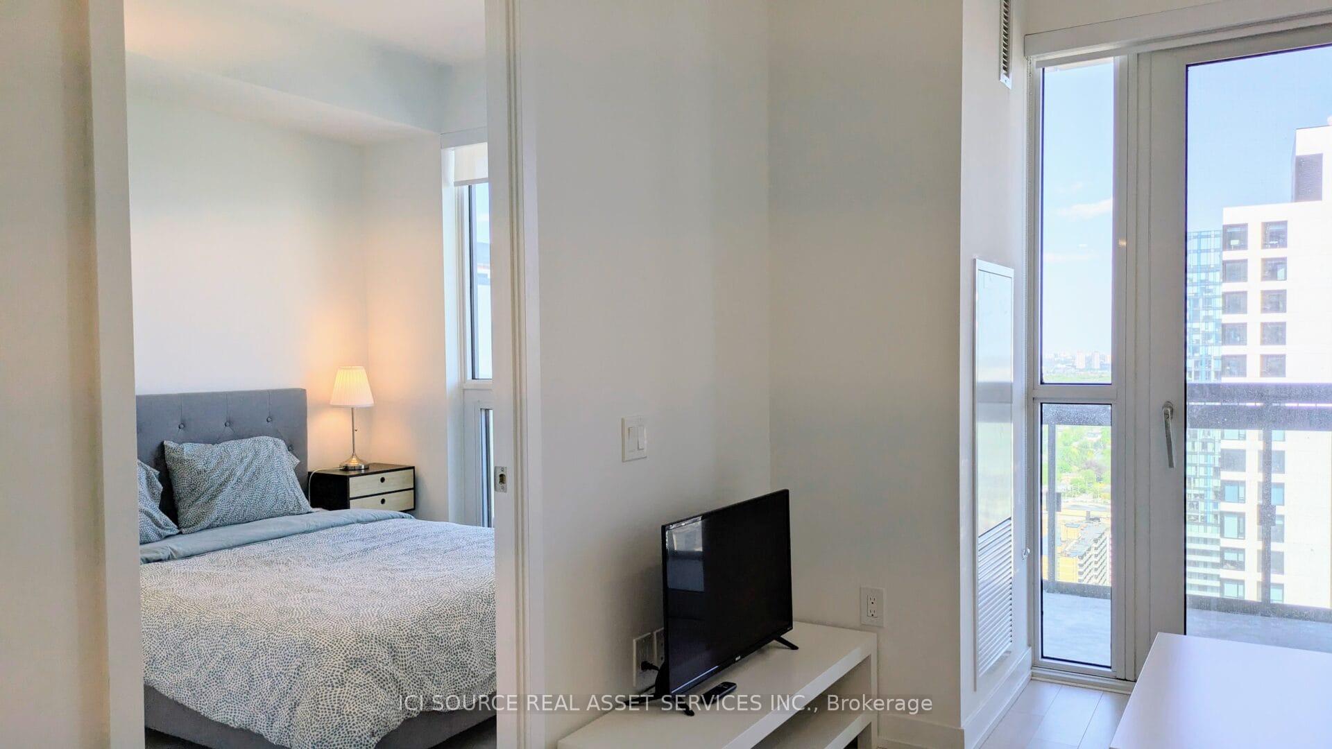 Photo 7 of Unit 3210, 39 Roehampton Avenue, Toronto, Mount Pleasant West — HOMEH