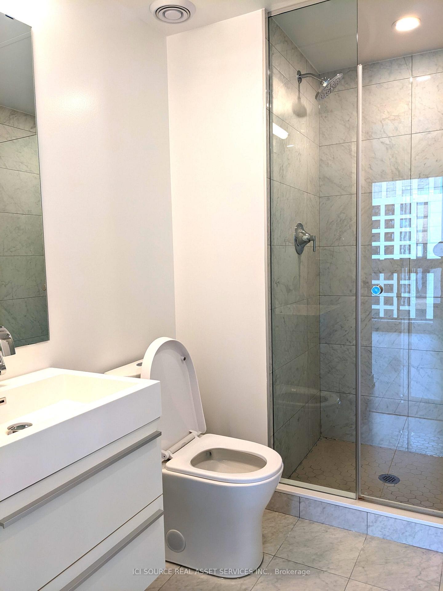 Photo 14 of Unit 3210, 39 Roehampton Avenue, Toronto, Mount Pleasant West — HOMEH