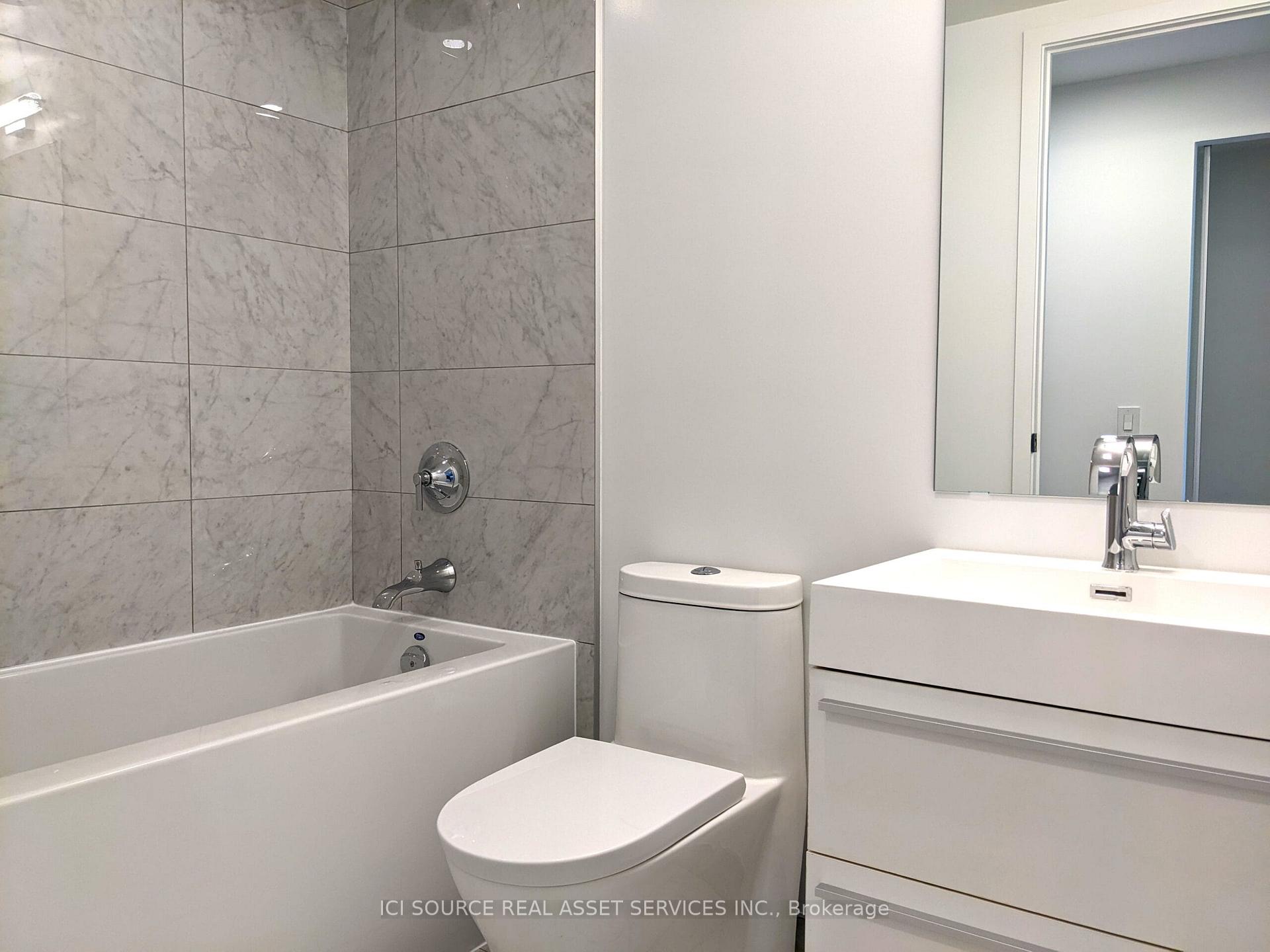 Photo 15 of Unit 3210, 39 Roehampton Avenue, Toronto, Mount Pleasant West — HOMEH