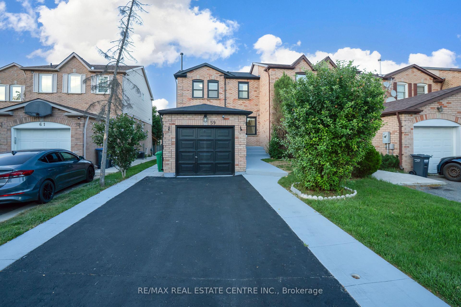 Photo 2 of 59 Cutters Crescent, Brampton, Fletcher's West — HOMEH