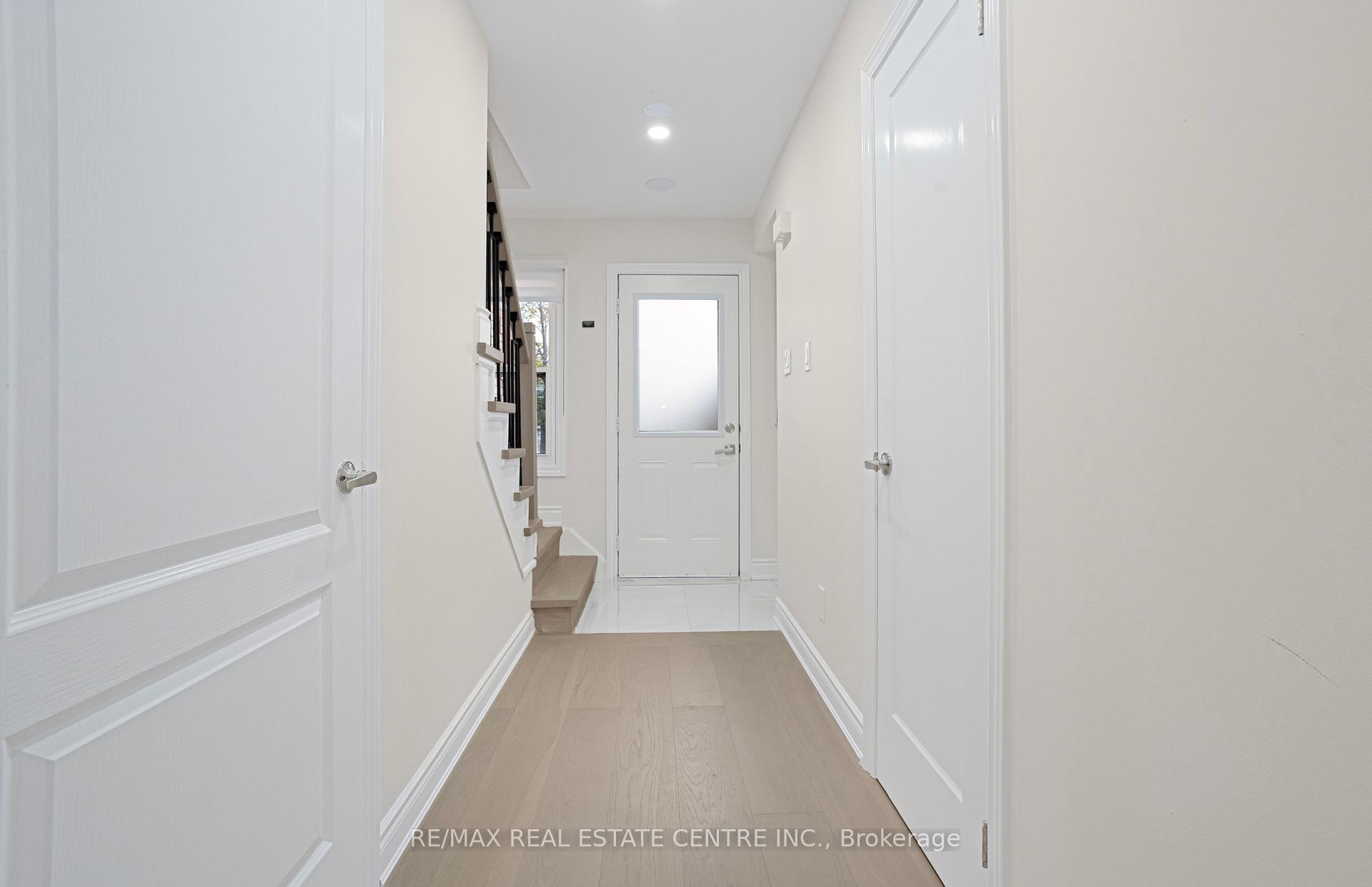 Photo 3 of 59 Cutters Crescent, Brampton, Fletcher's West — HOMEH