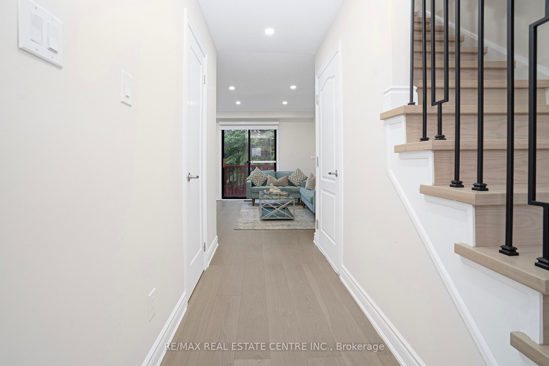 Photo 6 of 59 Cutters Crescent, Brampton, Fletcher's West — HOMEH