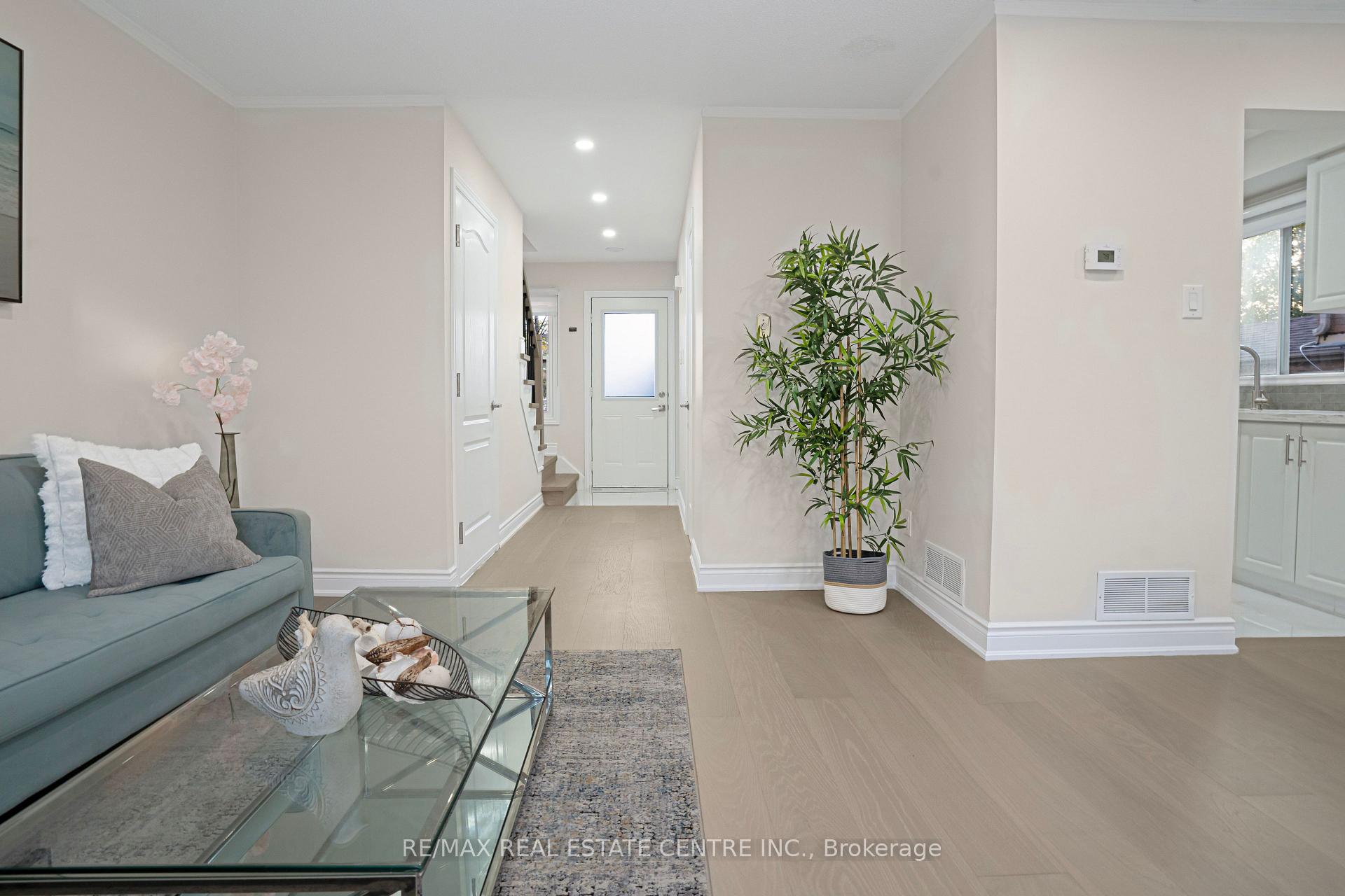 Photo 46 of 59 Cutters Crescent, Brampton, Fletcher's West — HOMEH