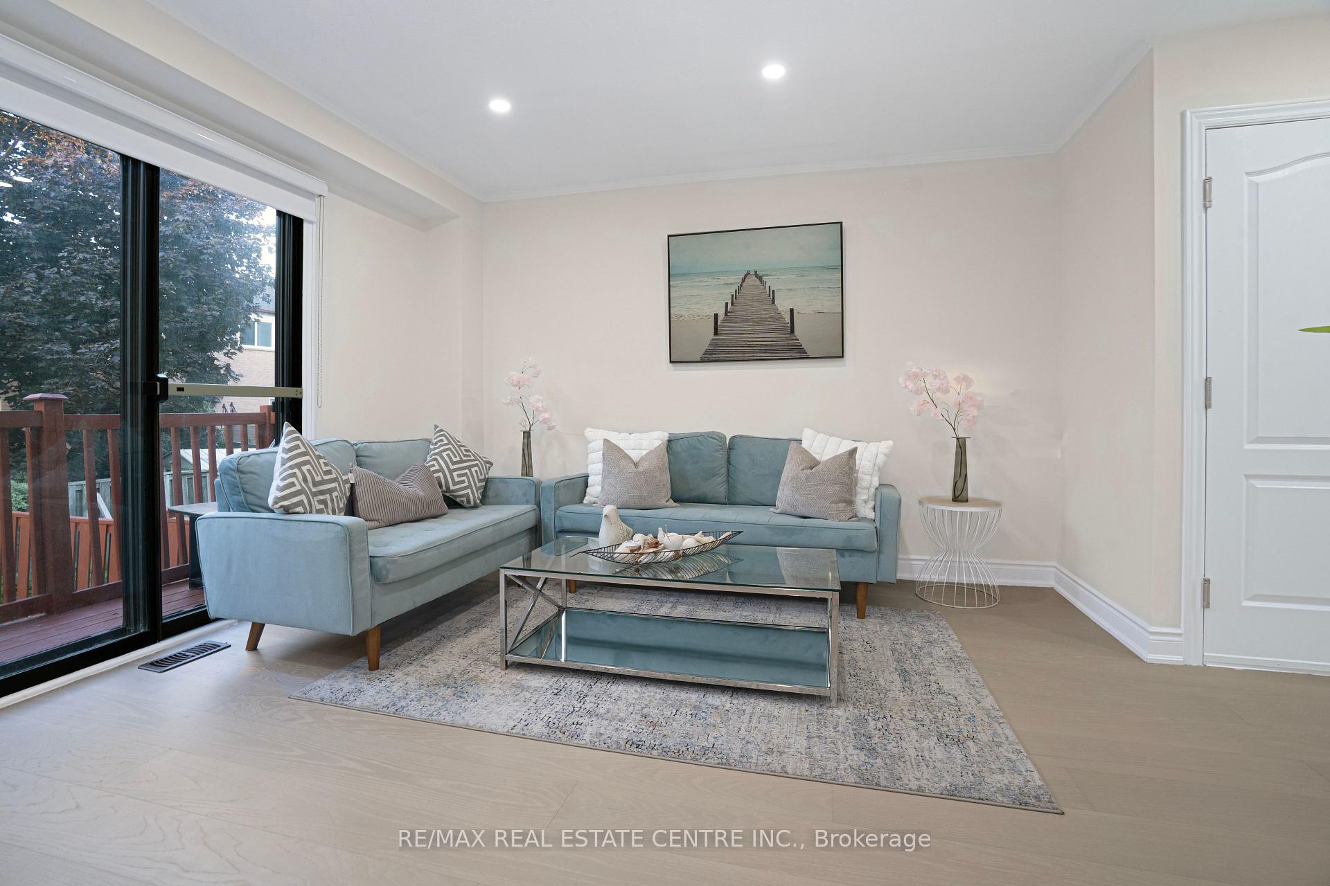Photo 10 of 59 Cutters Crescent, Brampton, Fletcher's West — HOMEH