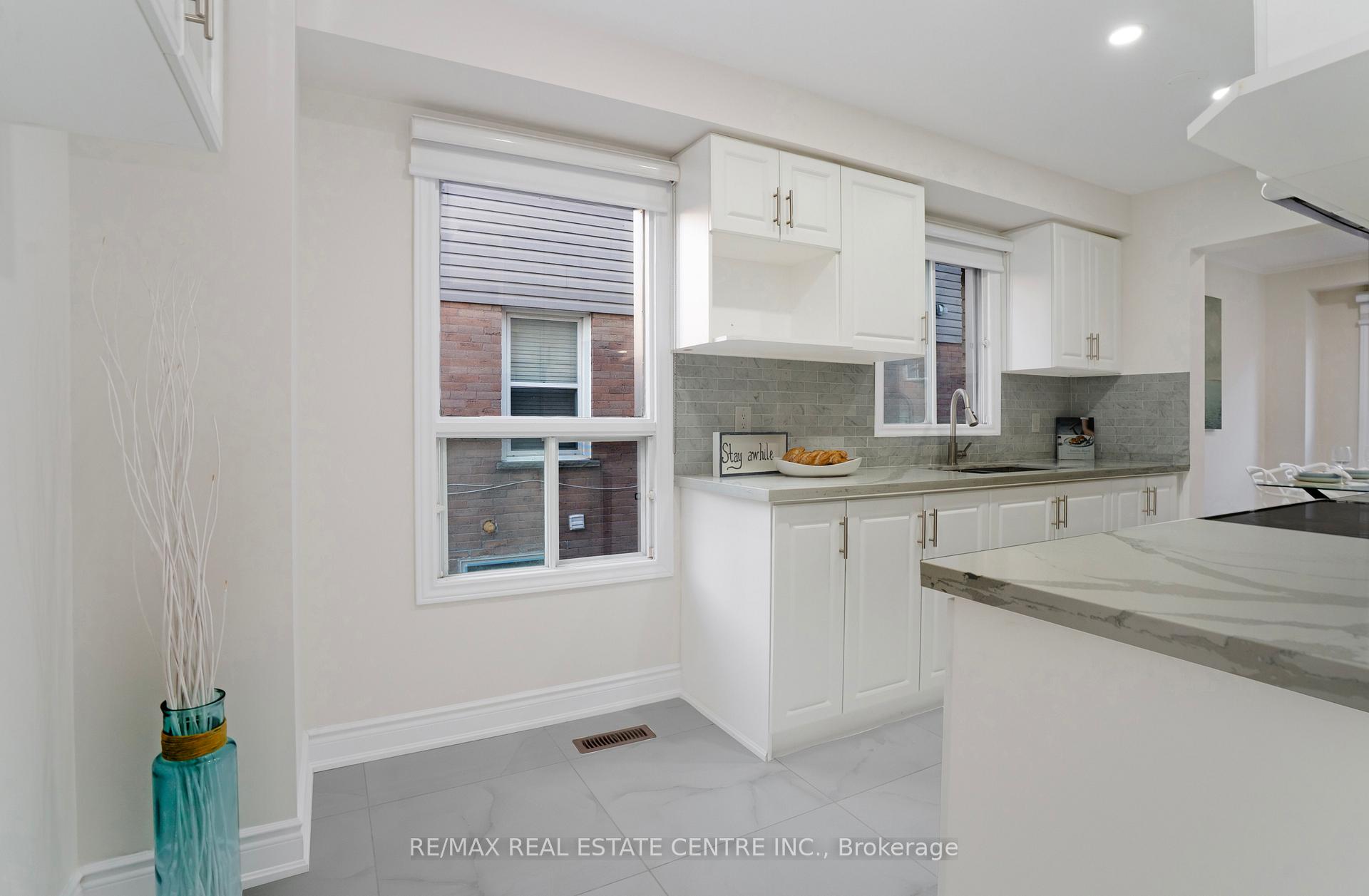 Photo 15 of 59 Cutters Crescent, Brampton, Fletcher's West — HOMEH