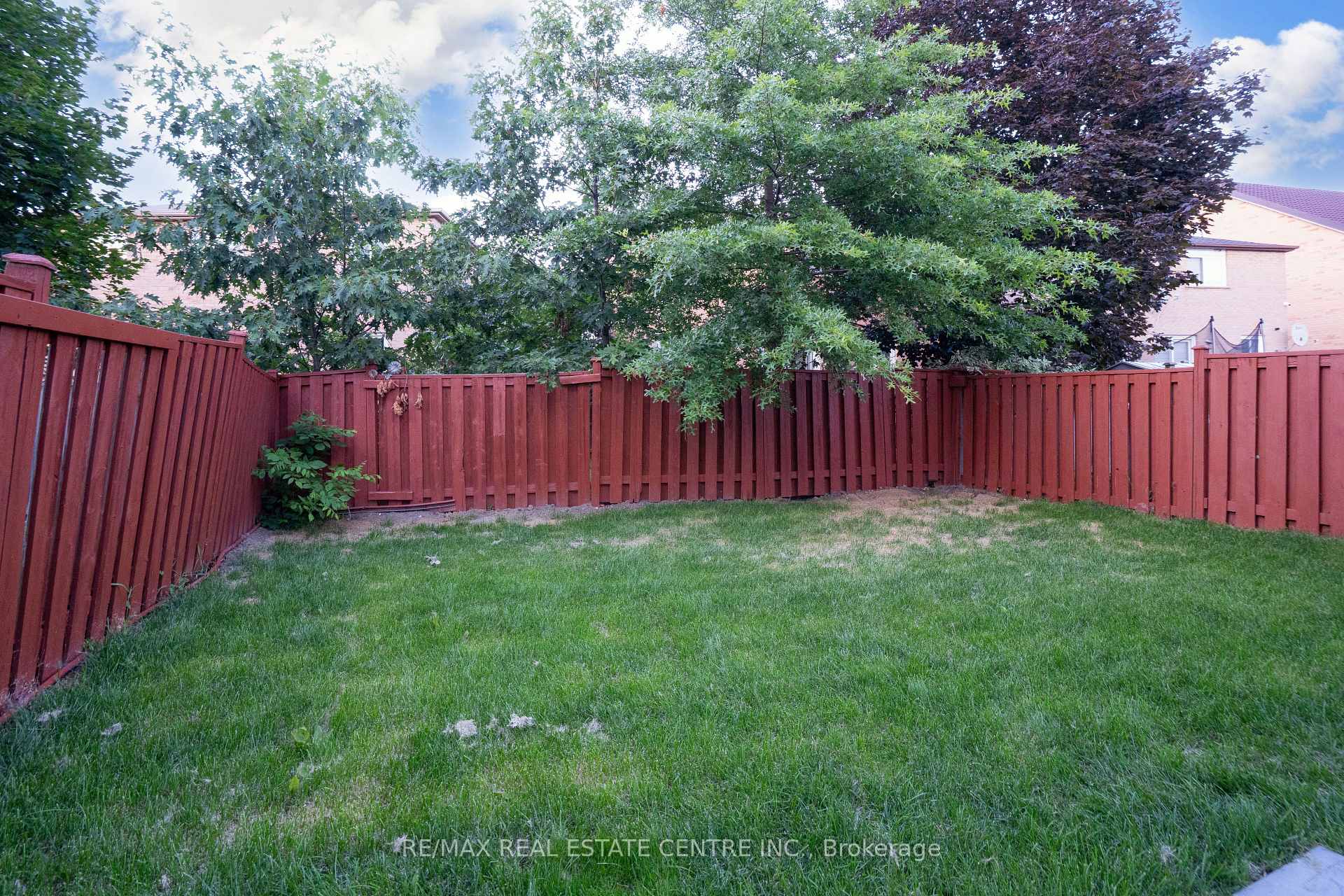Photo 45 of 59 Cutters Crescent, Brampton, Fletcher's West — HOMEH