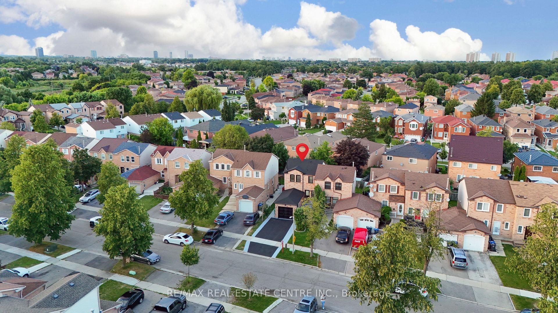 Photo 48 of 59 Cutters Crescent, Brampton, Fletcher's West — HOMEH