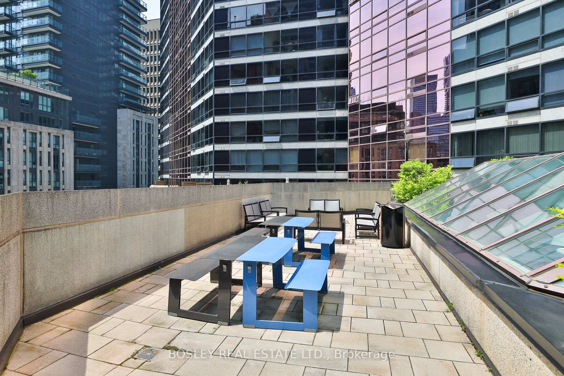 Photo 14 of Unit 1812, 1001 Bay Street, Toronto, Bay Street Corridor — HOMEH