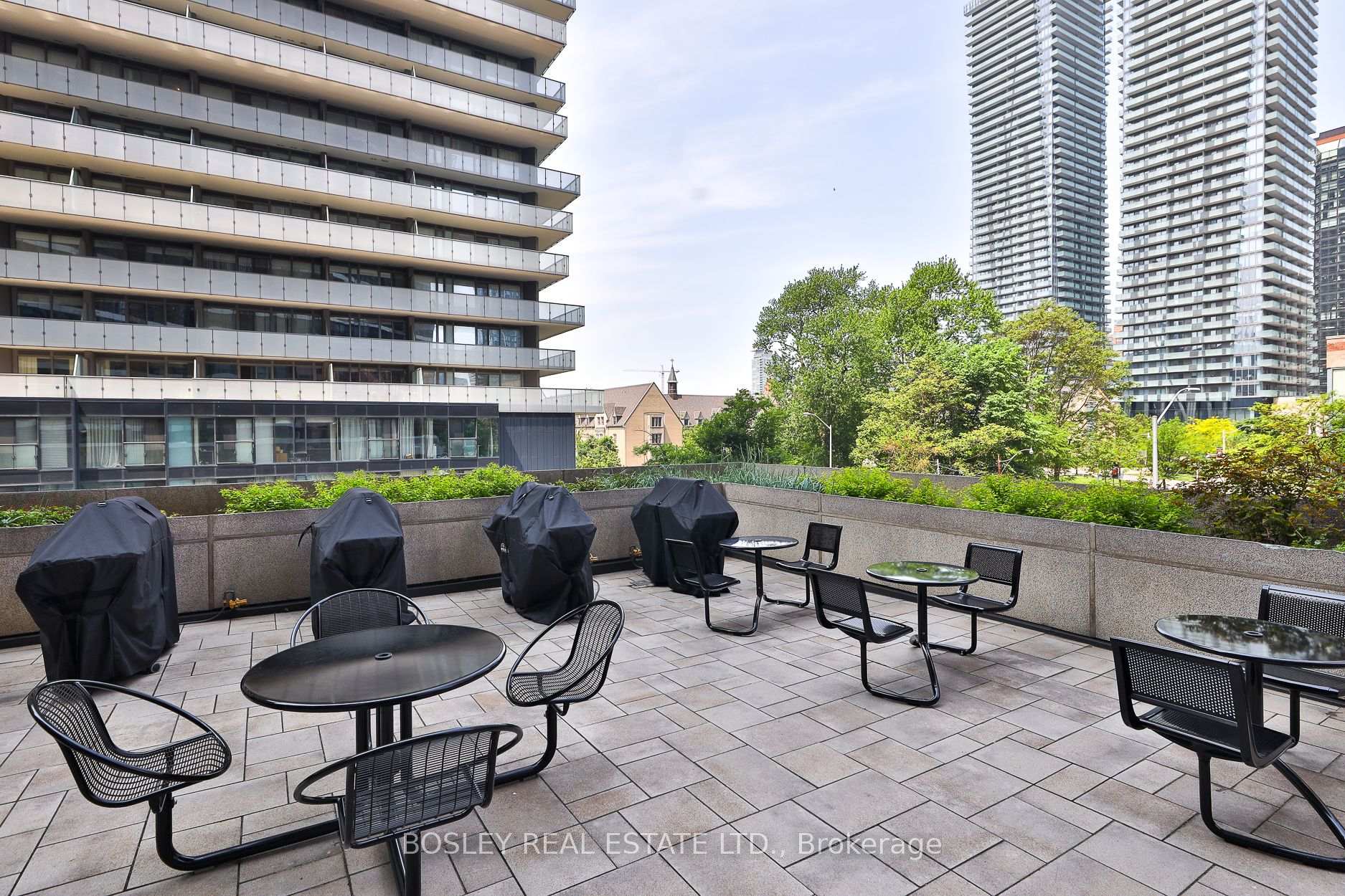Photo 9 of Unit 1812, 1001 Bay Street, Toronto, Bay Street Corridor — HOMEH