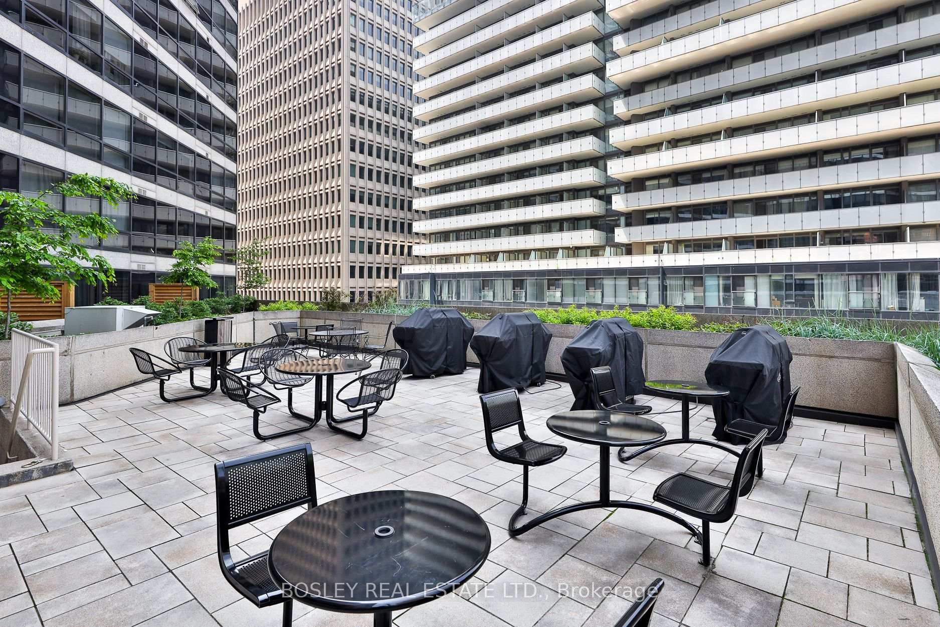 Photo 15 of Unit 1812, 1001 Bay Street, Toronto, Bay Street Corridor — HOMEH