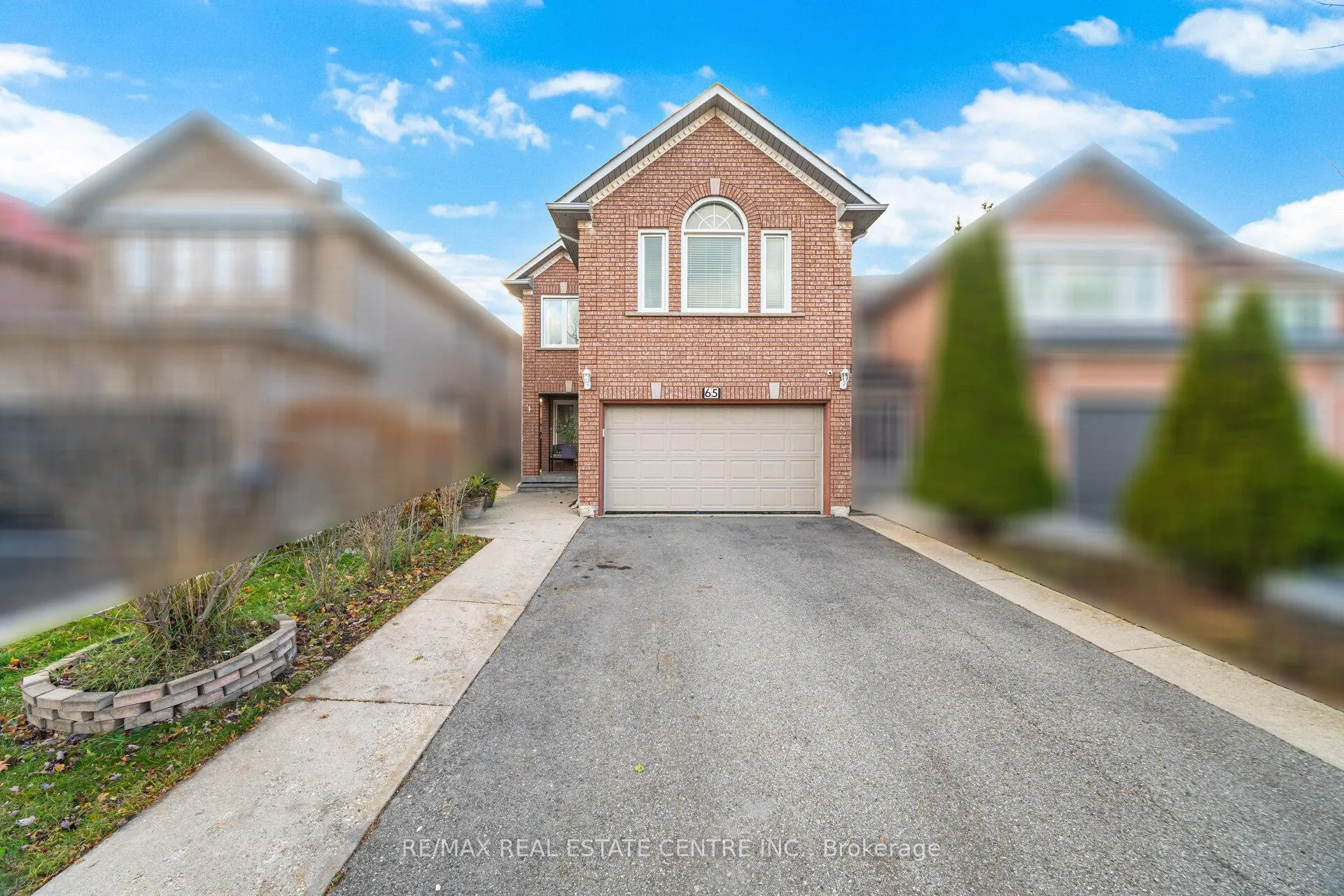 Photo 7 of 65 Sahara Trail, Brampton, Sandringham-Wellington — HOMEH