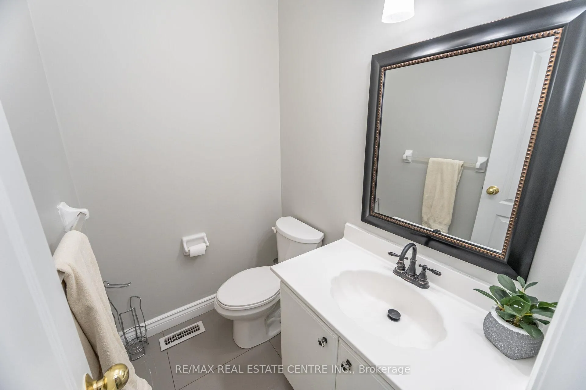 Photo 52 of 65 Sahara Trail, Brampton, Sandringham-Wellington — HOMEH
