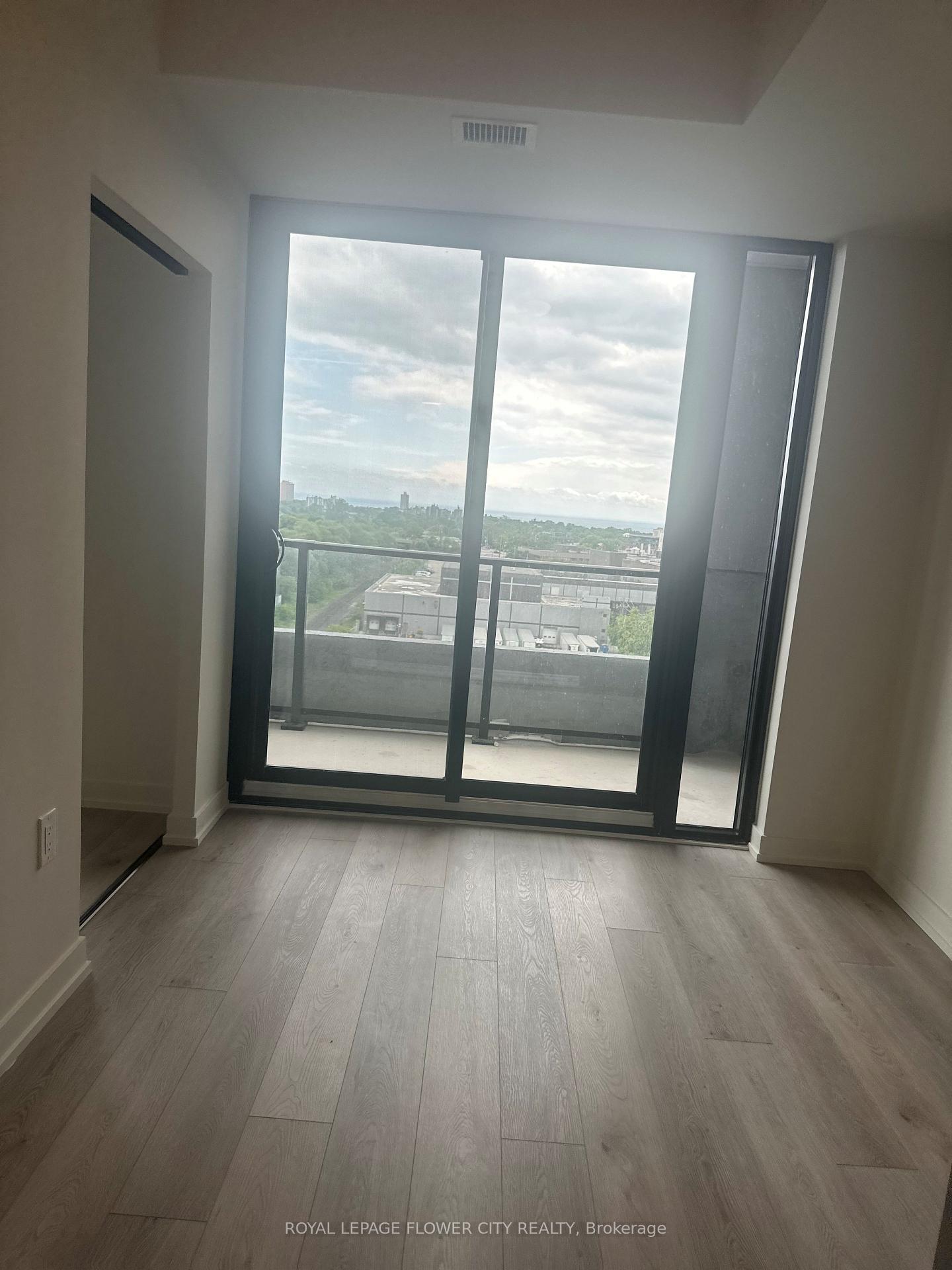 Photo 12 of Unit 903, 181 Sterling Road, Toronto, Dufferin Grove — HOMEH