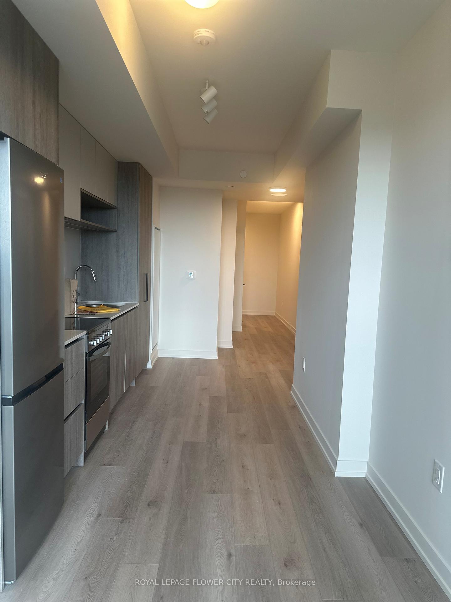 Photo 3 of Unit 903, 181 Sterling Road, Toronto, Dufferin Grove — HOMEH